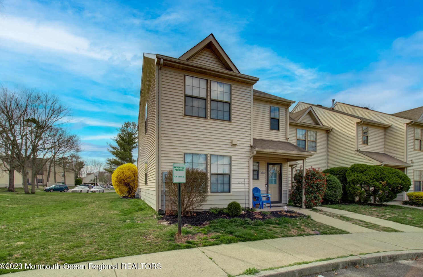 1300 Dahlia Ct, Jackson Twp, NJ 08527