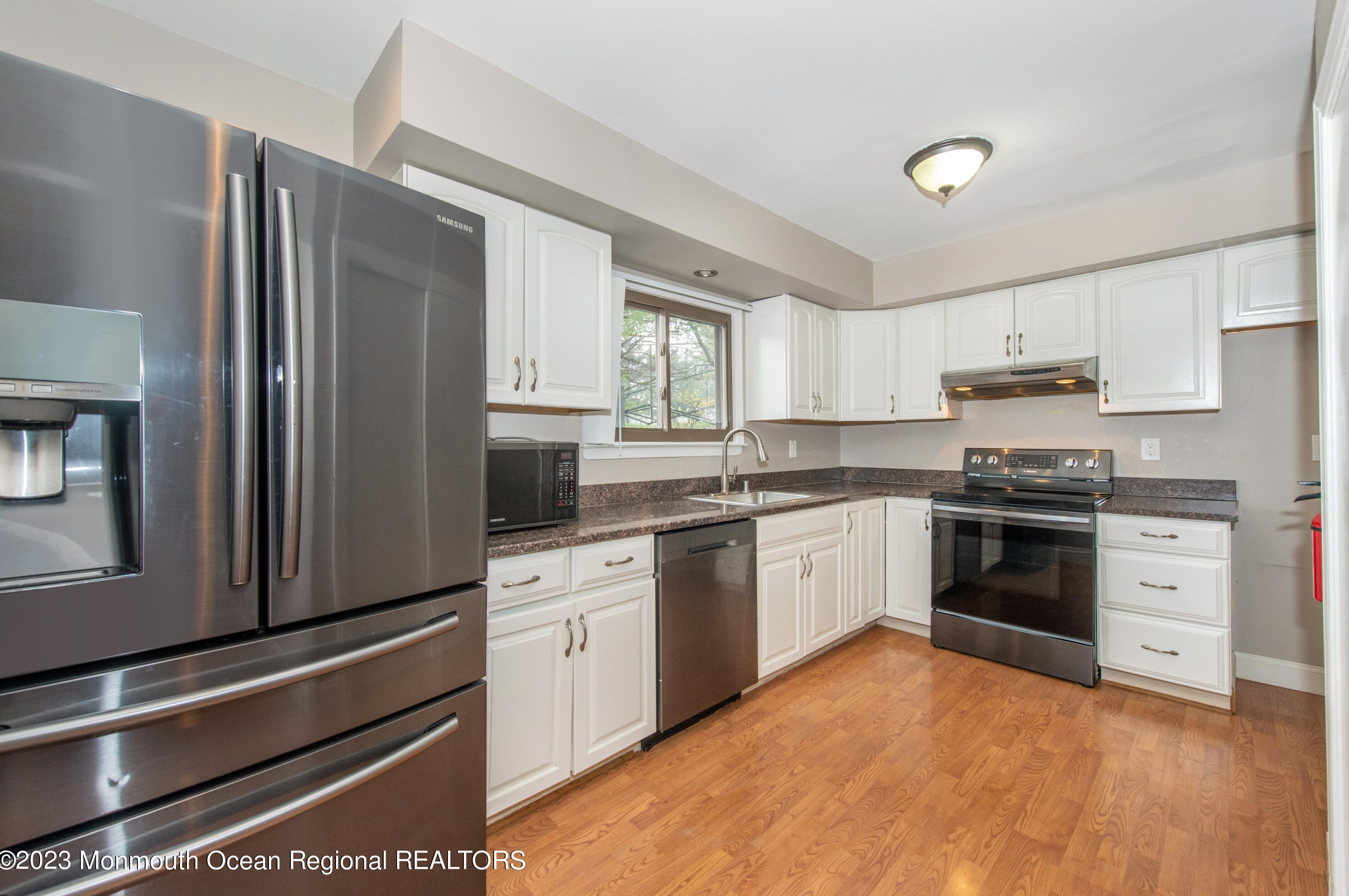 52 Ellen Heath Dr #52, Matawan, NJ 07747