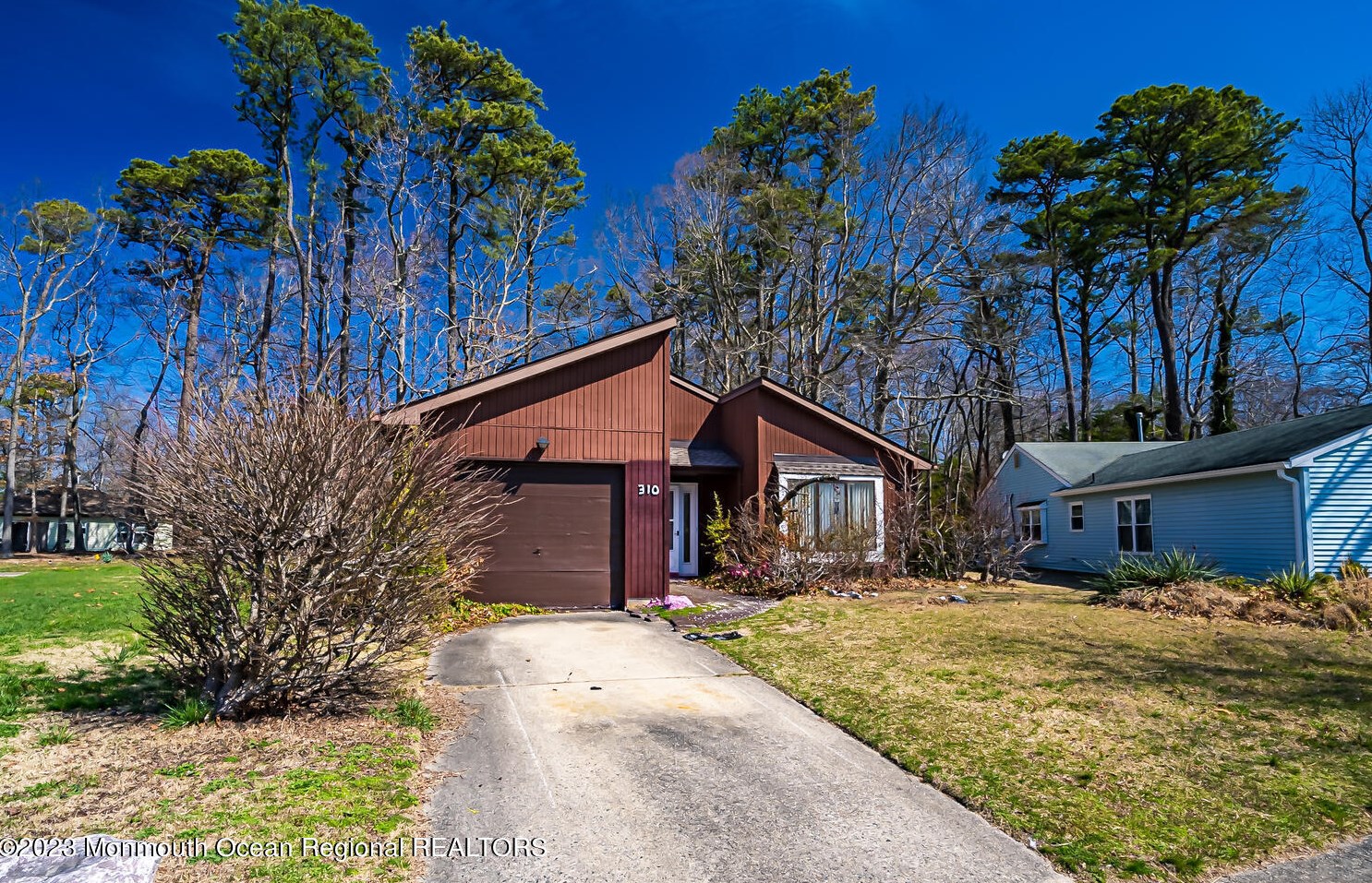310 Concord Ct, Tuckerton, NJ 08087