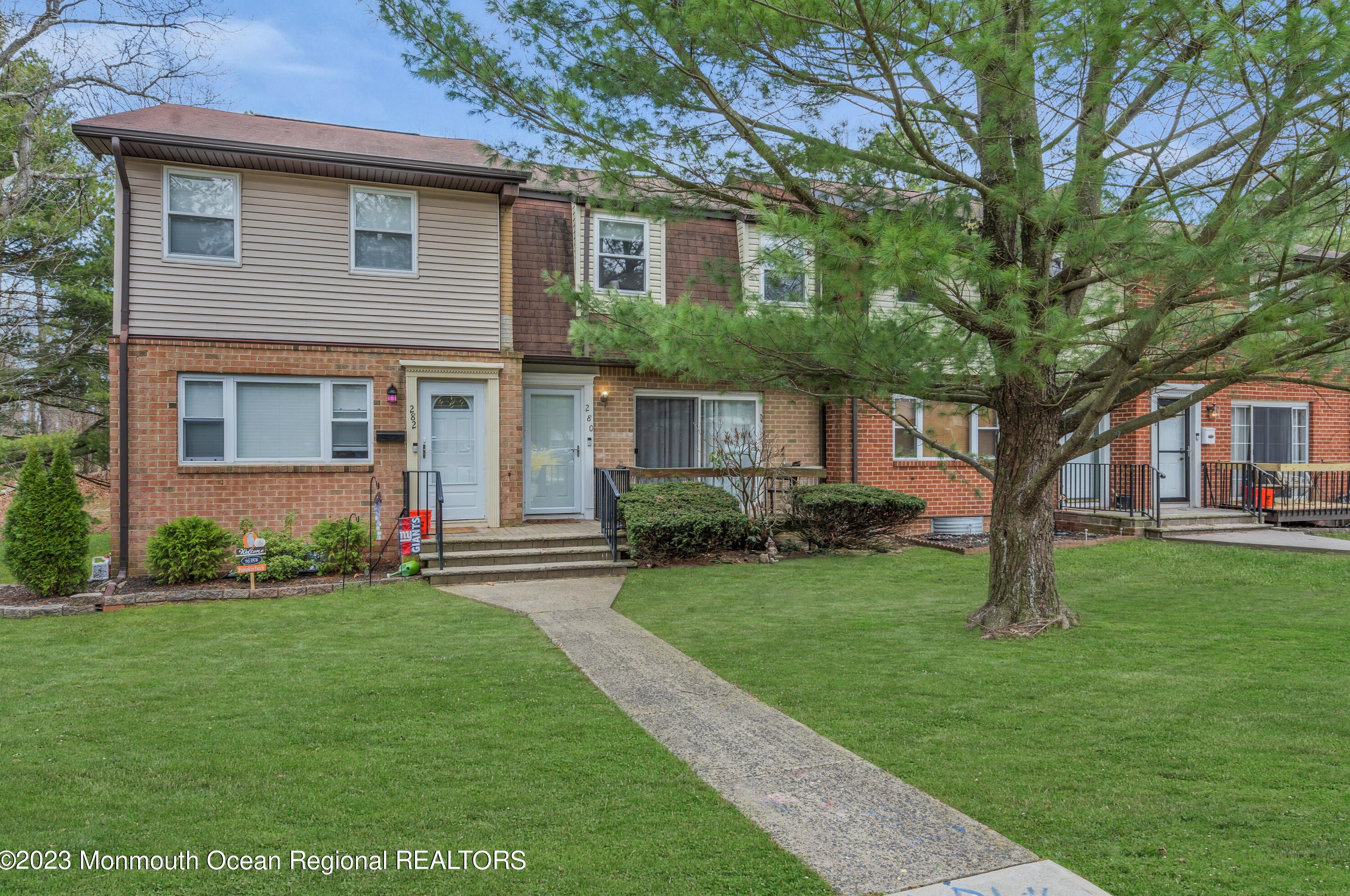 280 Tabetha Ct, Bricktown, NJ 08724