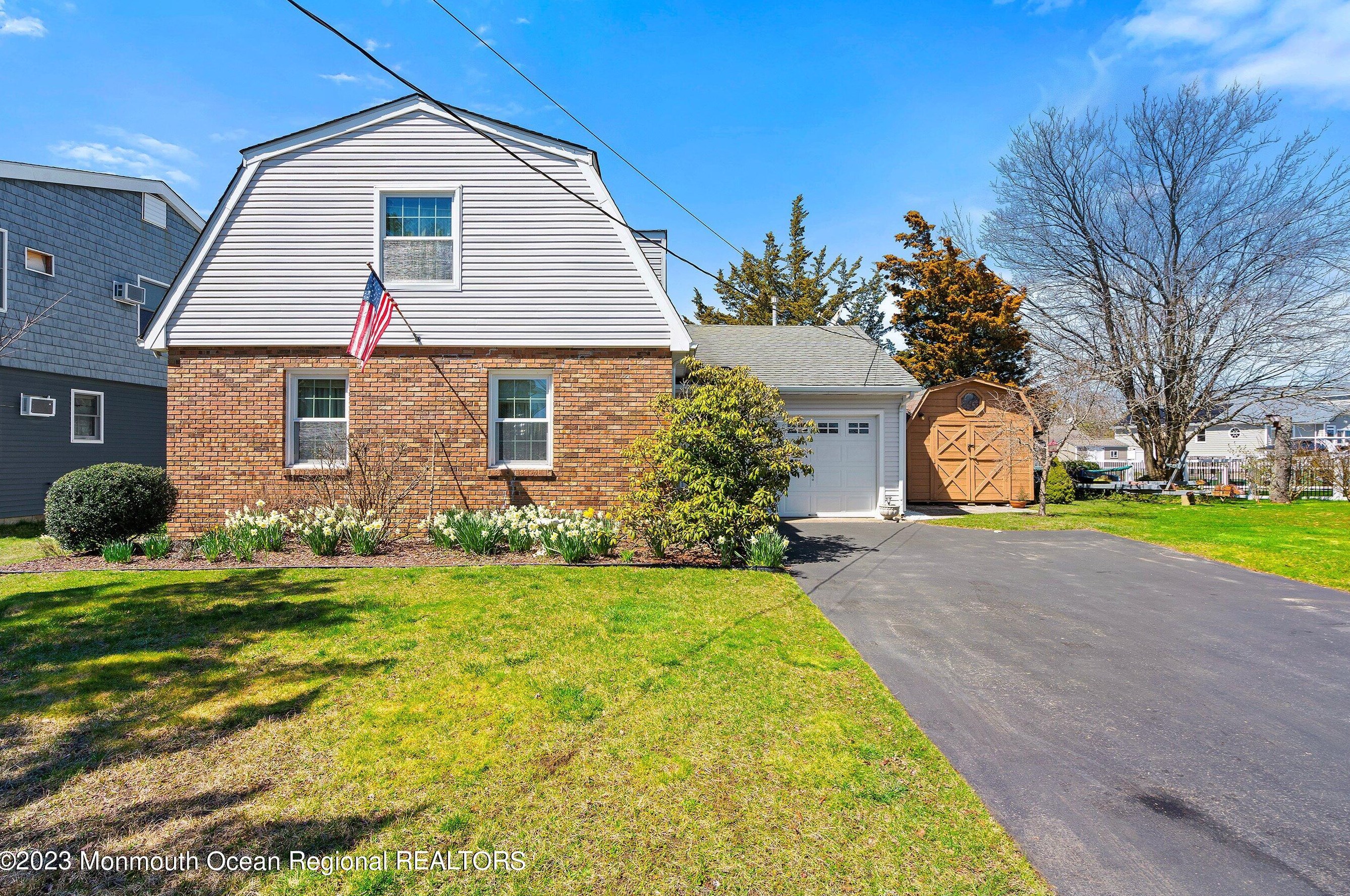 106 Magnolia Ln, Berkeley Township, NJ 08721
