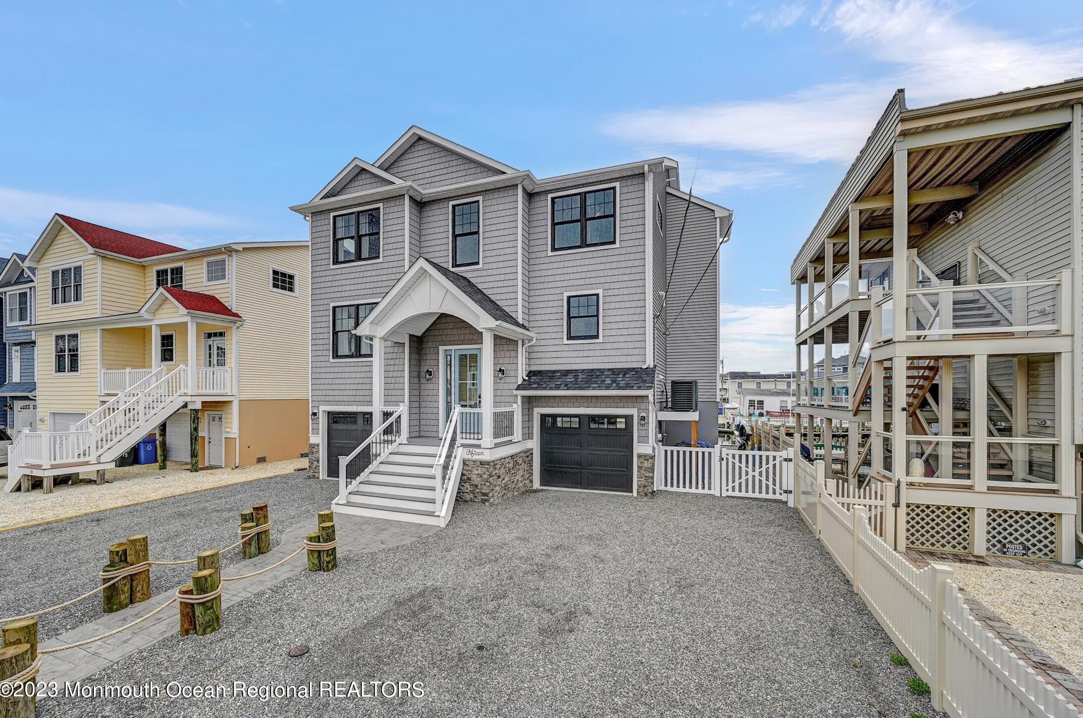 15 Weaver Dr, Cedar Bonnet Island, NJ 08050