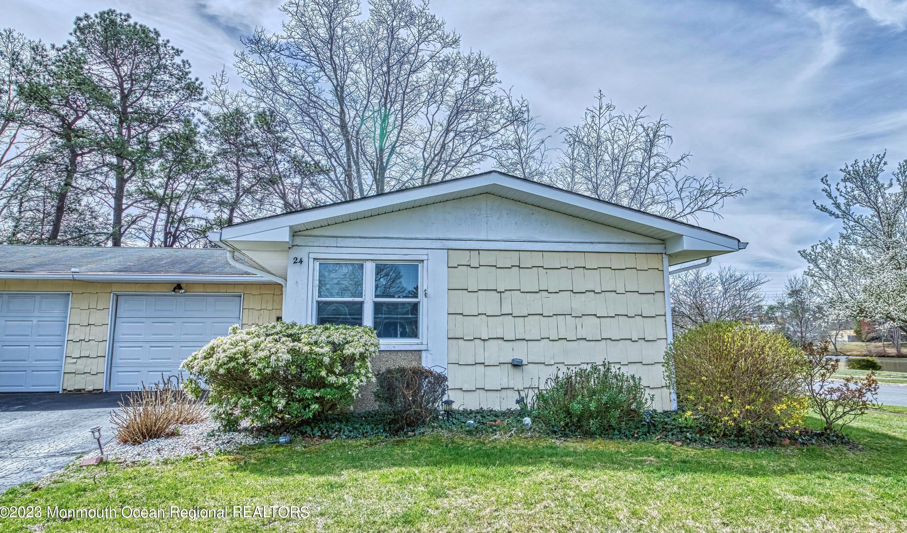 24 Poe Rd, Bricktown, NJ 08724