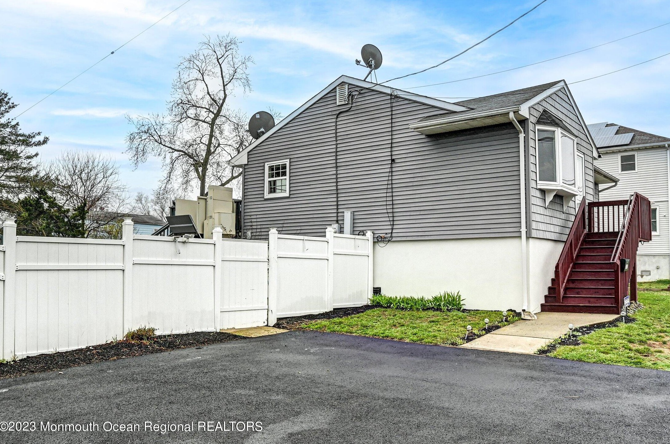 232 Morningside Ave, Keyport NJ  07735-3015 exterior