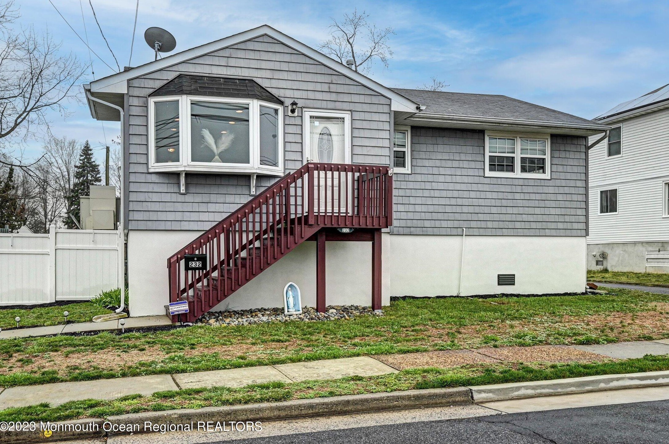 232 Morningside Ave, Keyport, NJ 07735