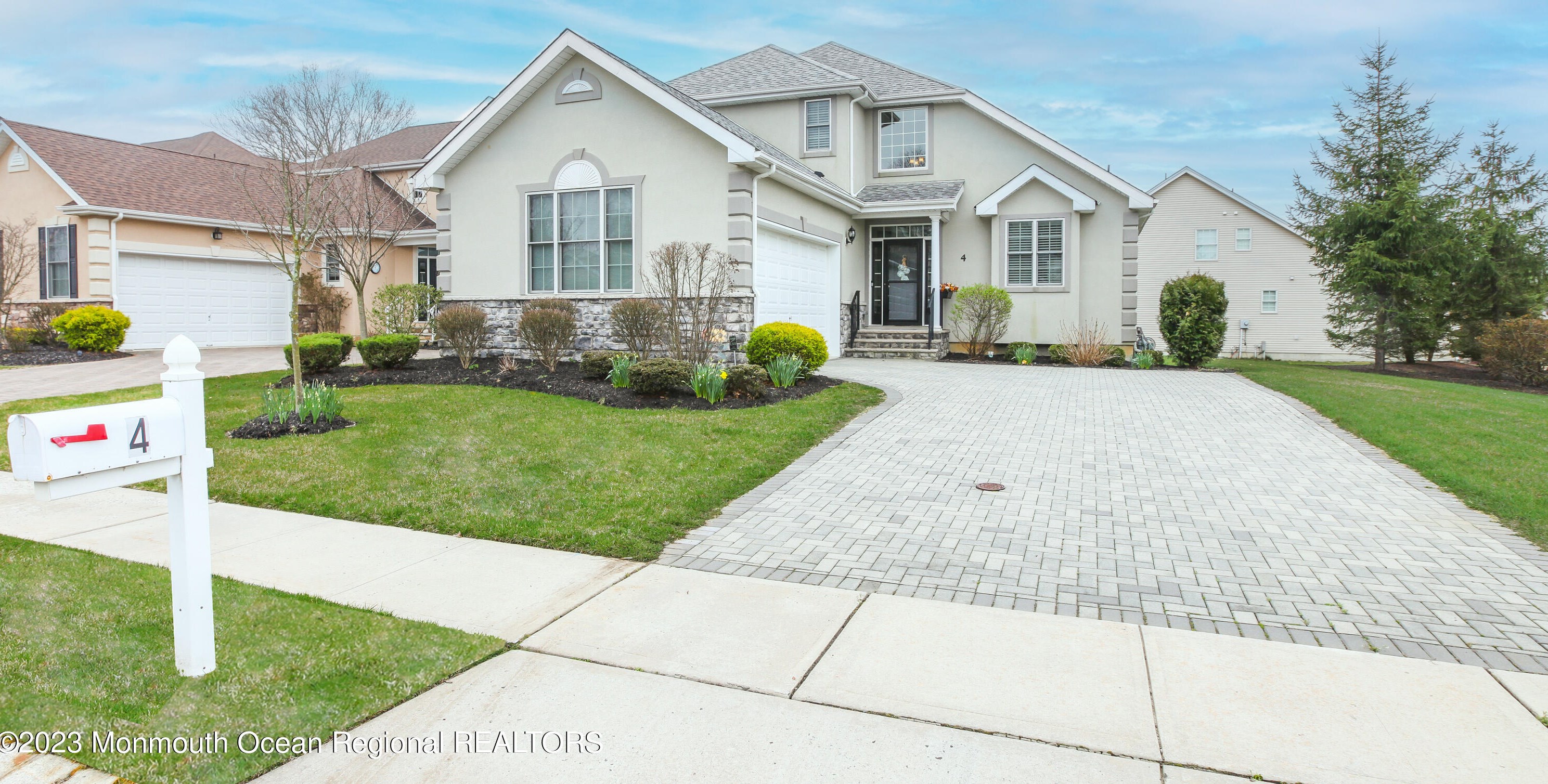 4 Patton Ct, Millstone Township, NJ 07726-7950