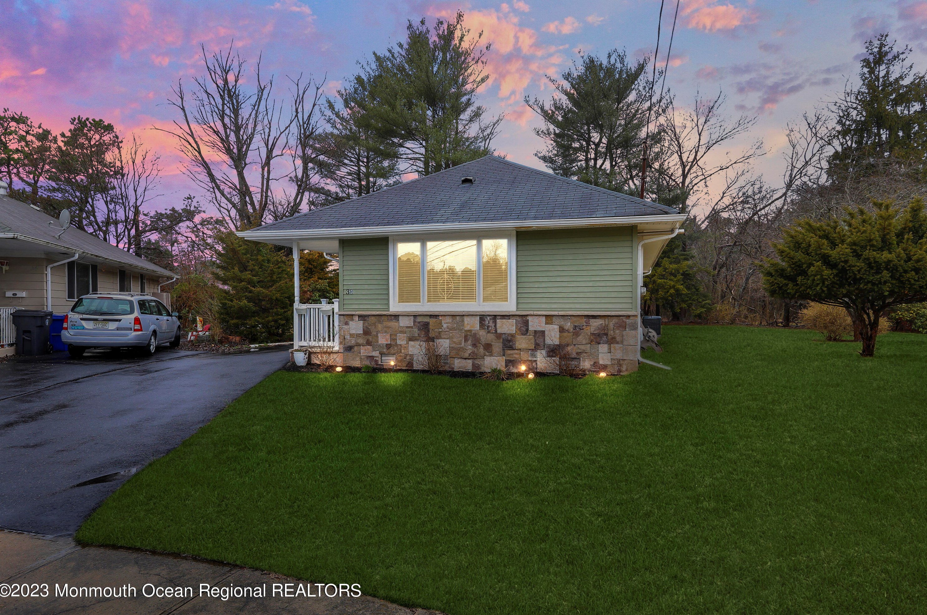 38 Acapulco Pl, Toms River, NJ 08753-1640