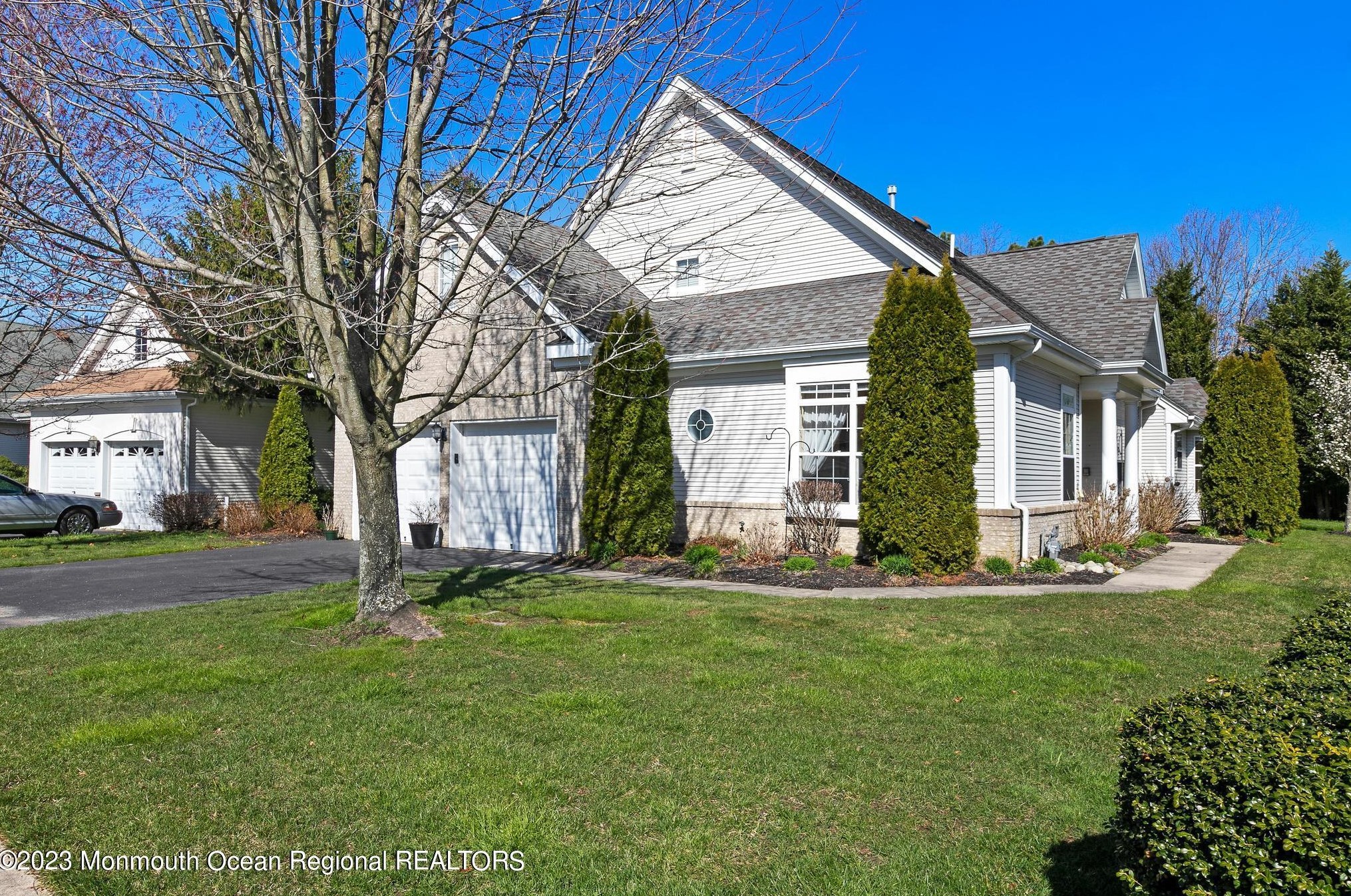 74 Golf View Dr, Tuckerton, NJ 08087