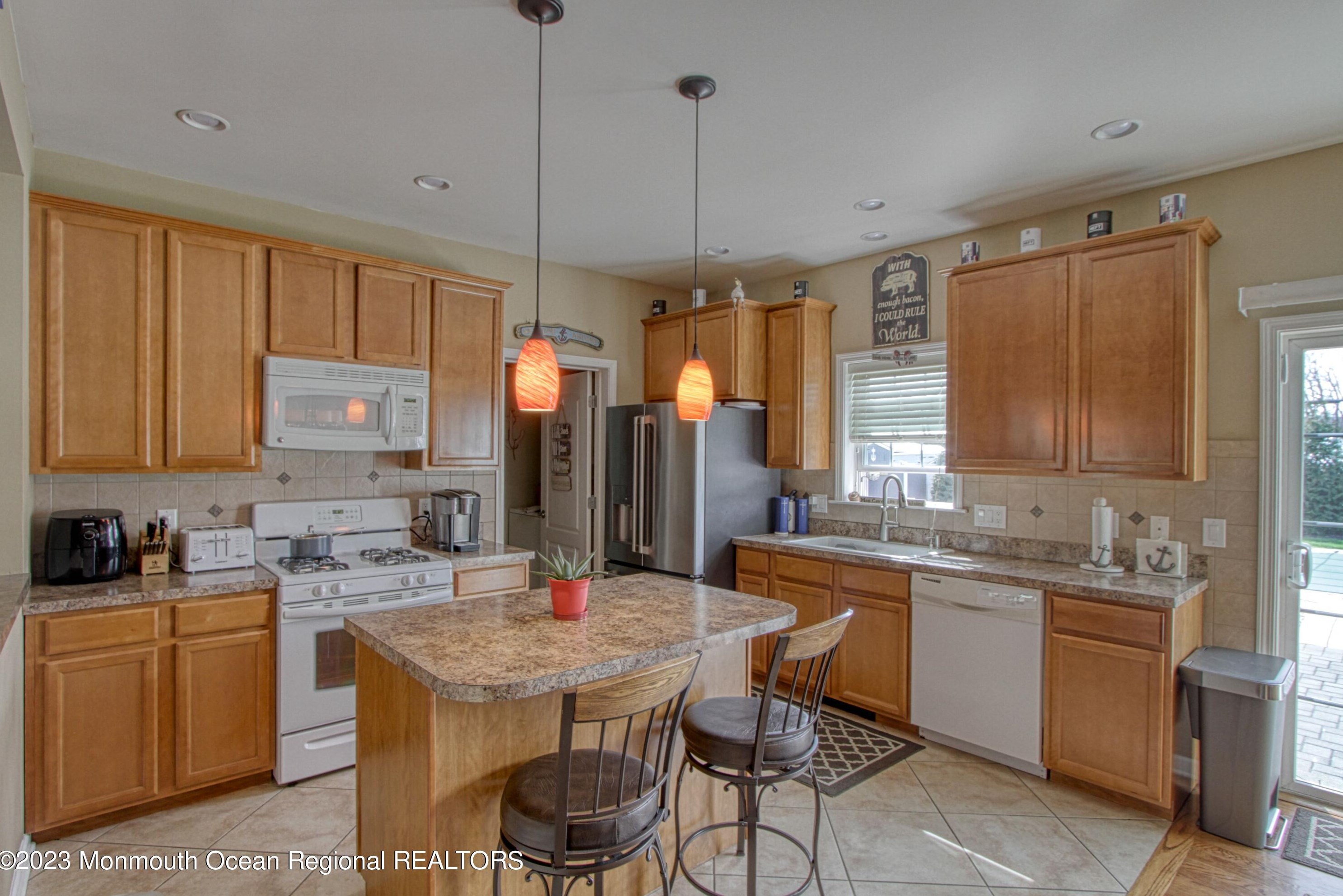 126 Kettle Creek Rd, Toms River, NJ 08753-1857