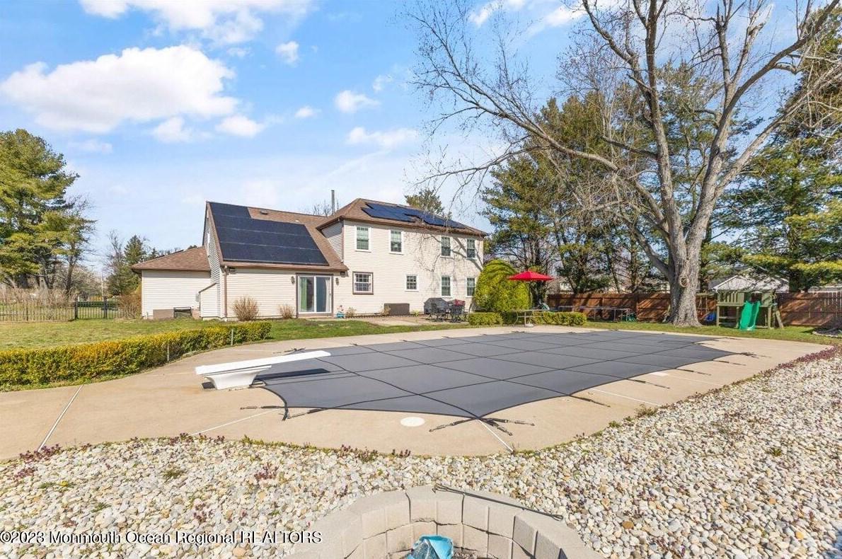 26 Patterson Dr, East Freehold, NJ 07728