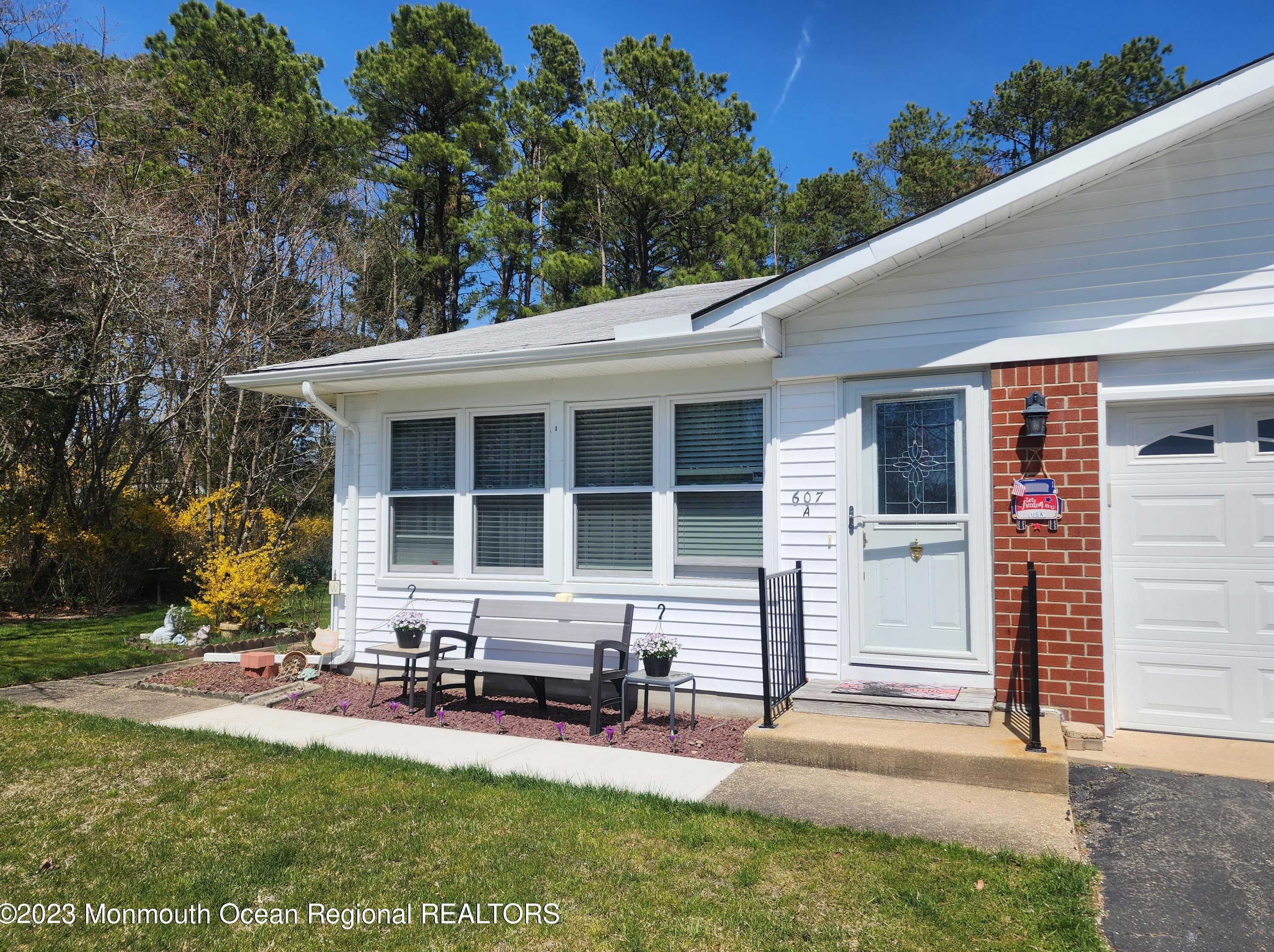607 Willow Ct #a, Lakehurst, NJ 08759