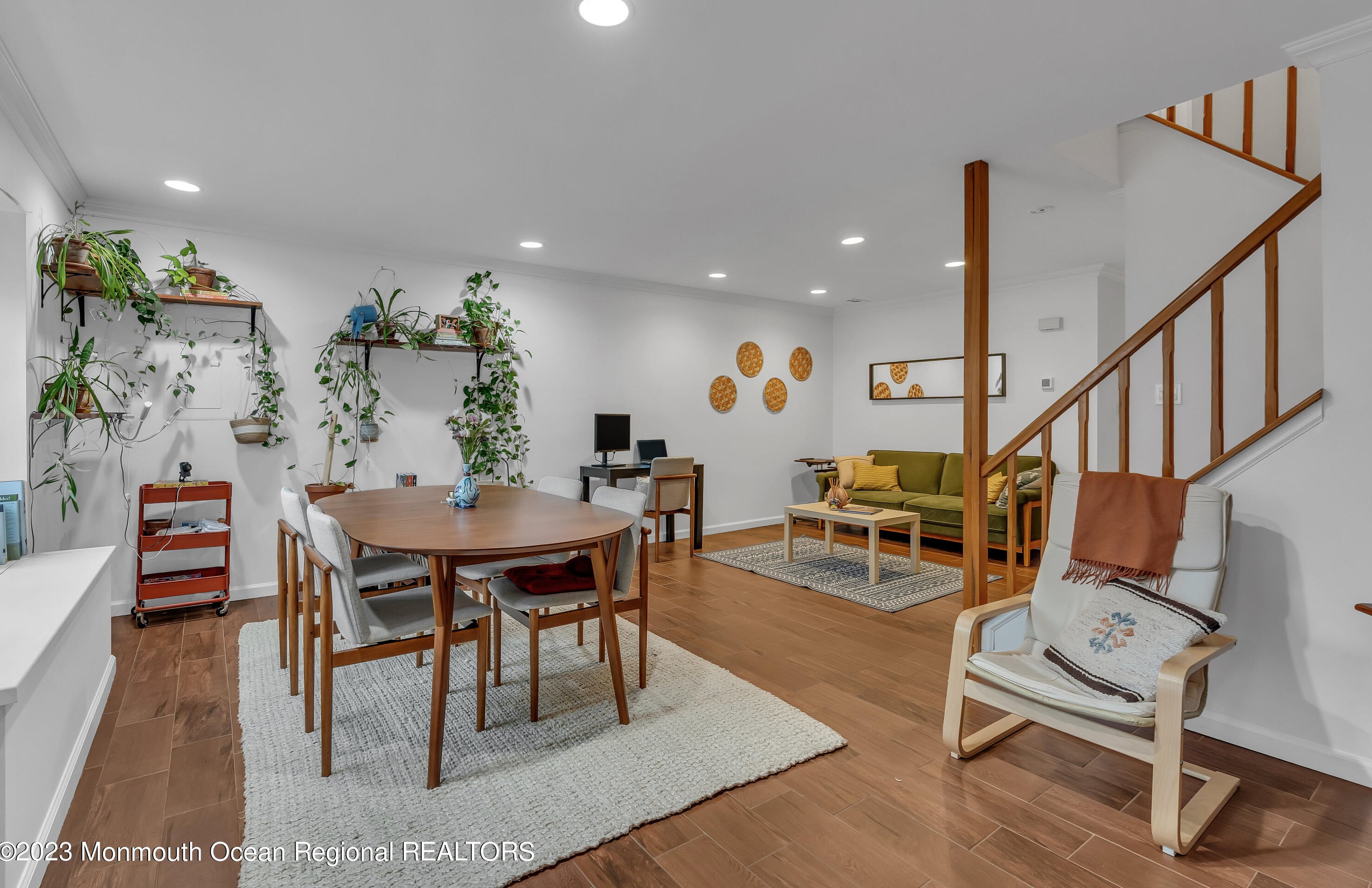 8 Berkeley Pl, Tinton Falls, NJ 07724