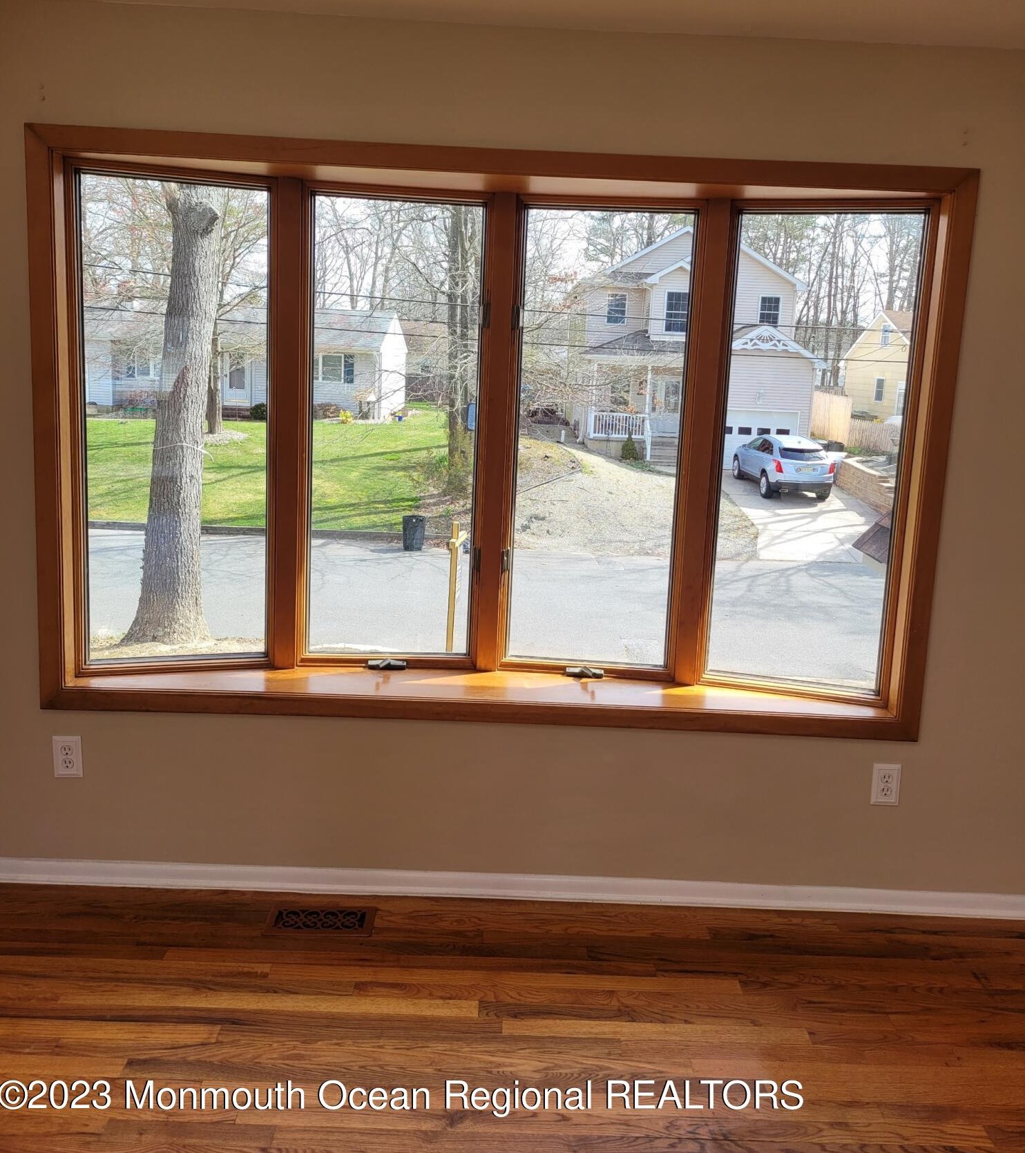 611 Center St, Lacey, NJ 08731