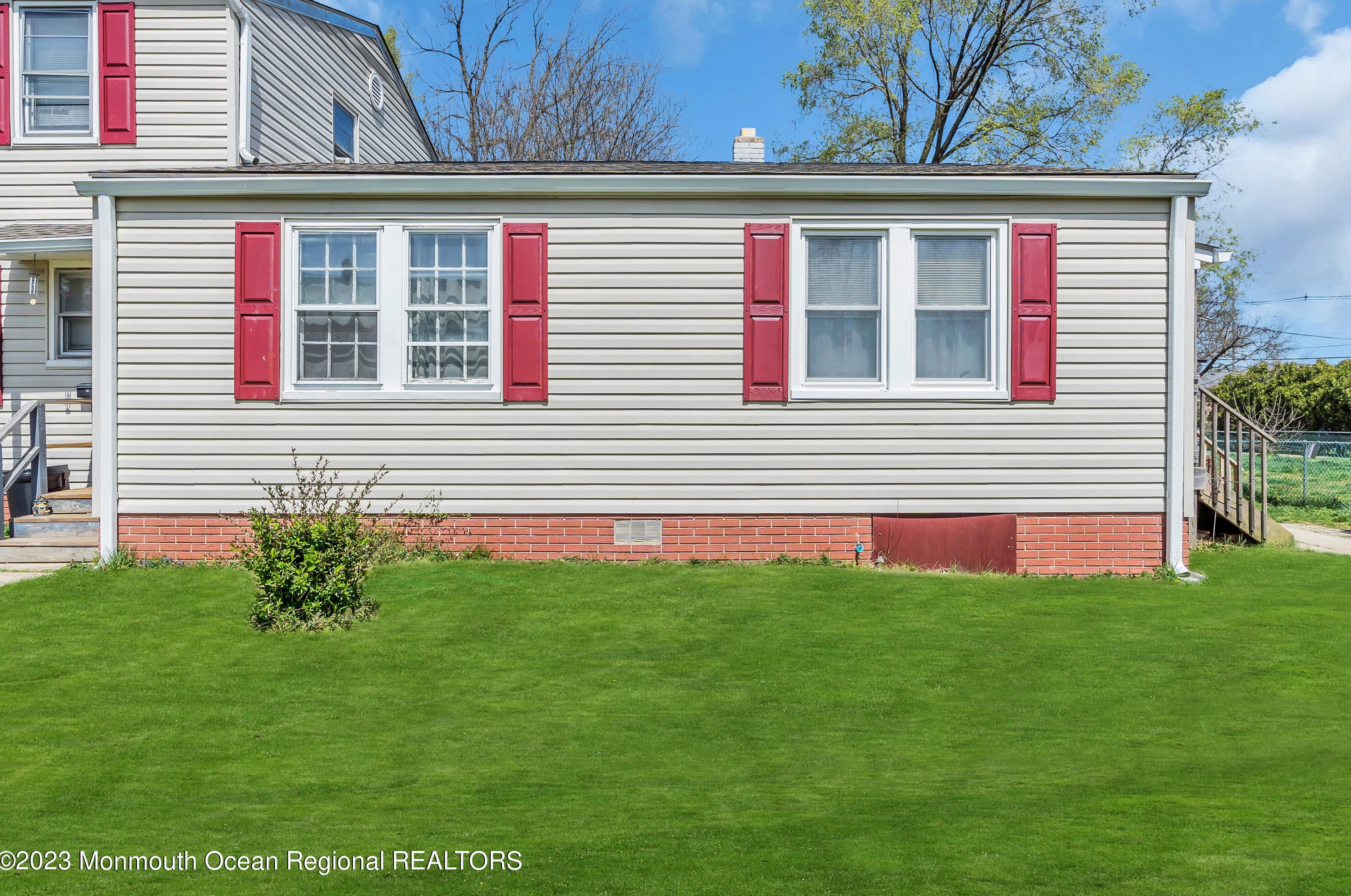 76 Belshaw Ave, Tinton Falls, NJ 07724