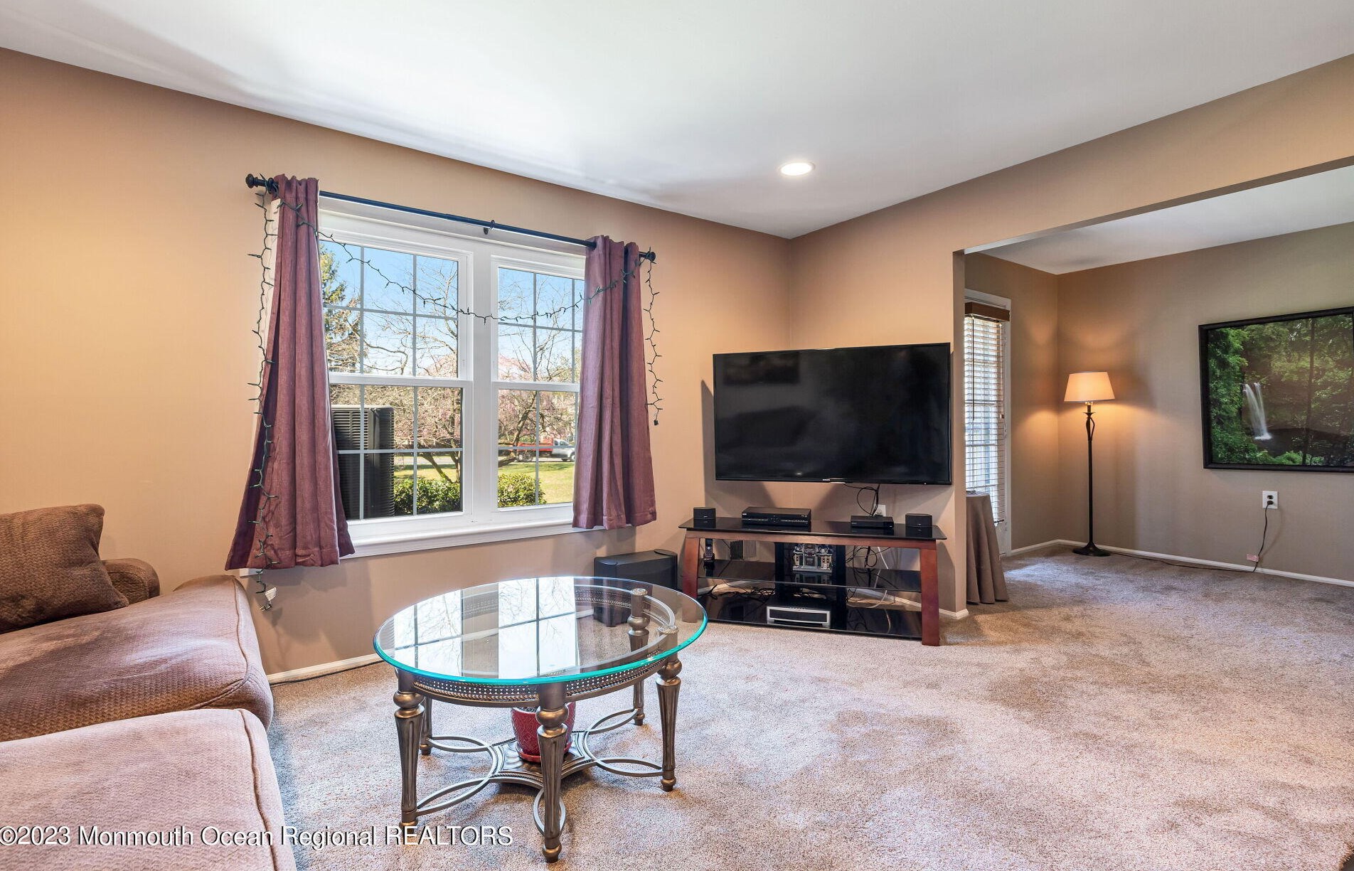 105 Wellington Pl, Matawan, NJ 07747-1975