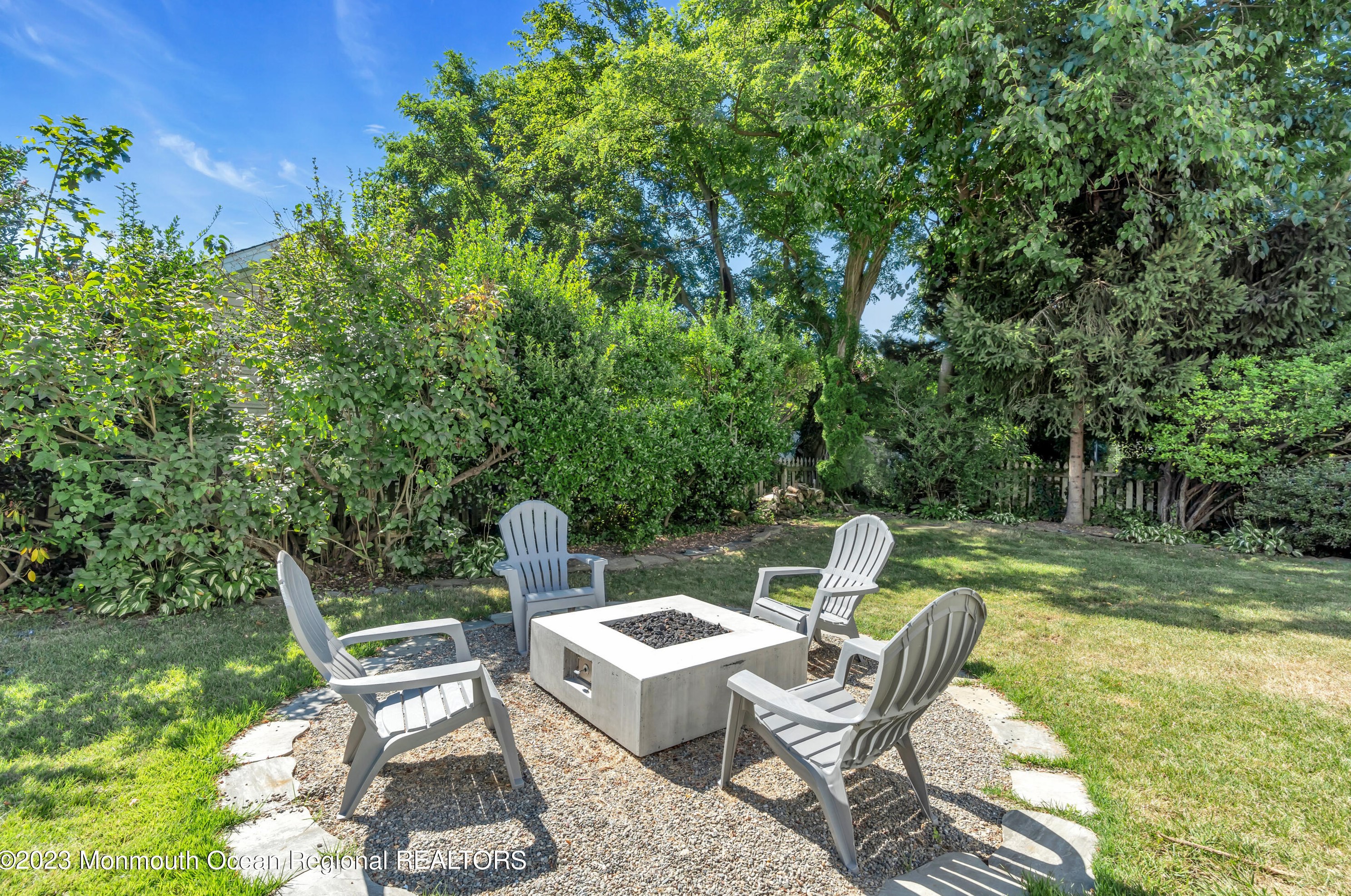 608 Brielle Ave, Brielle, NJ 08730