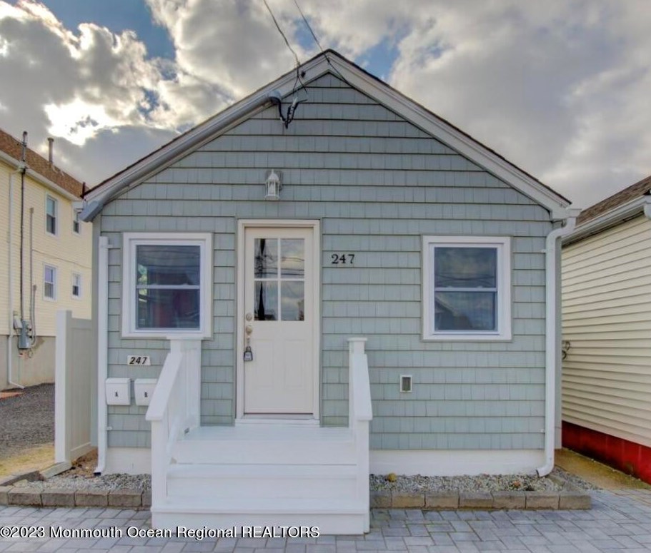 247 Sherman Ave, Pelican Island, NJ 08751