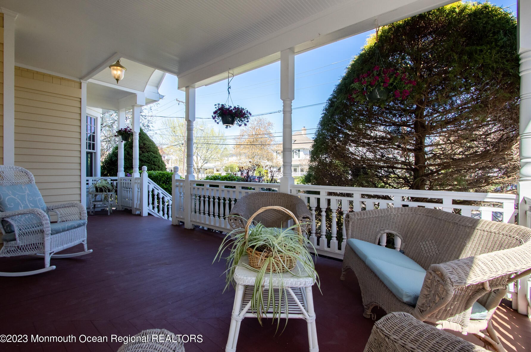 27 Irving Pl, Tinton Falls, NJ 07701