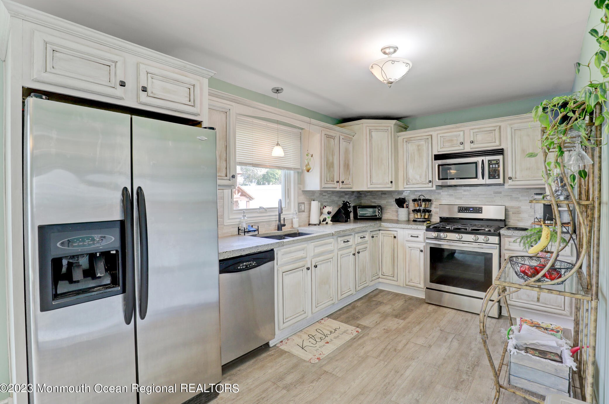 6 Lorelei Dr, Wall Township NJ  07731-2844 exterior