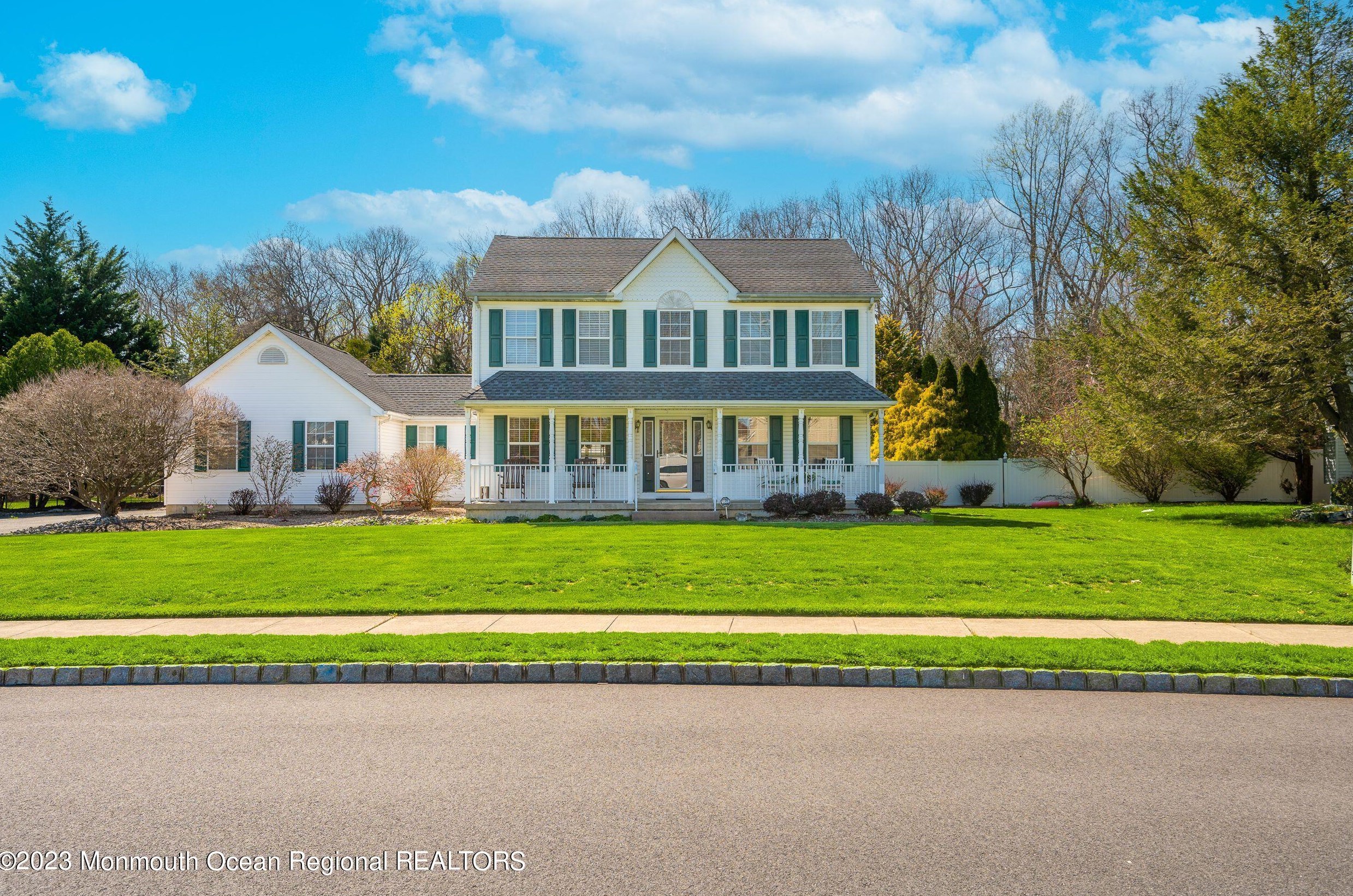 18 Wendy Ct, Jackson Twp, NJ 08527