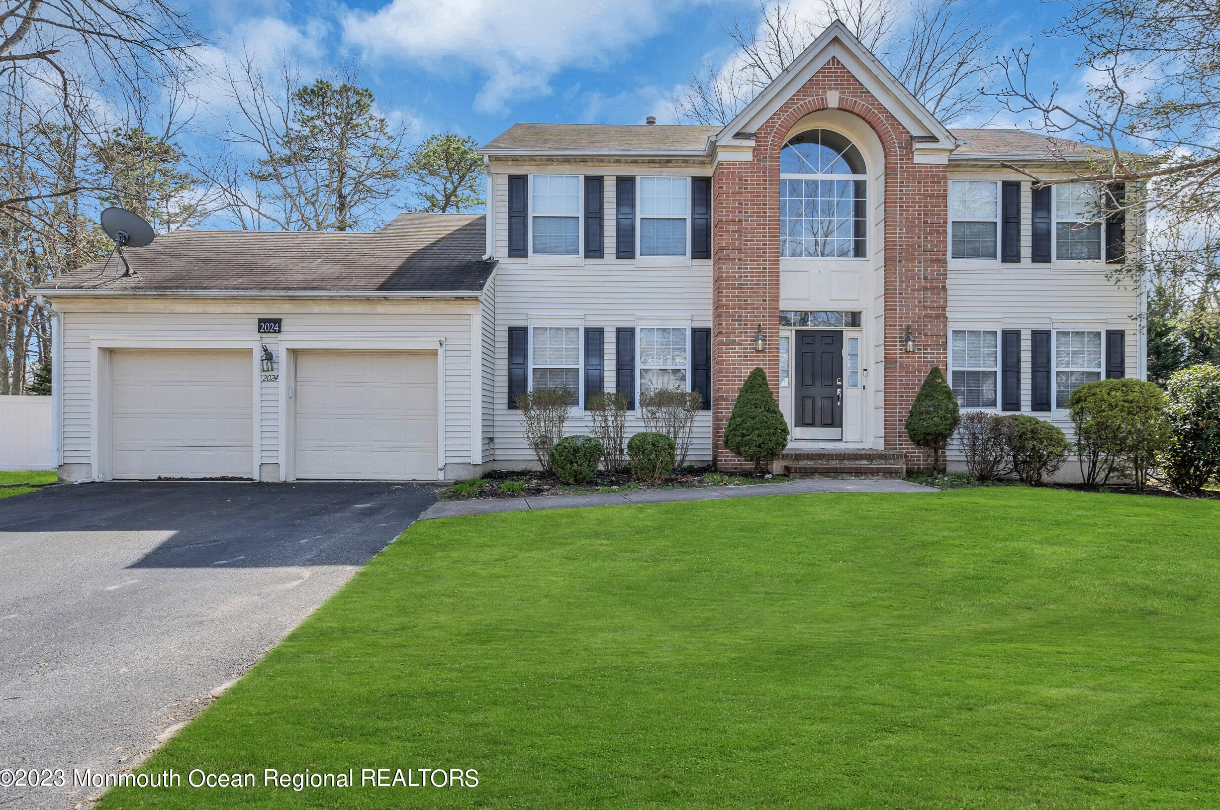 2024 Brookewood Dr, Toms River, NJ 08755-1105