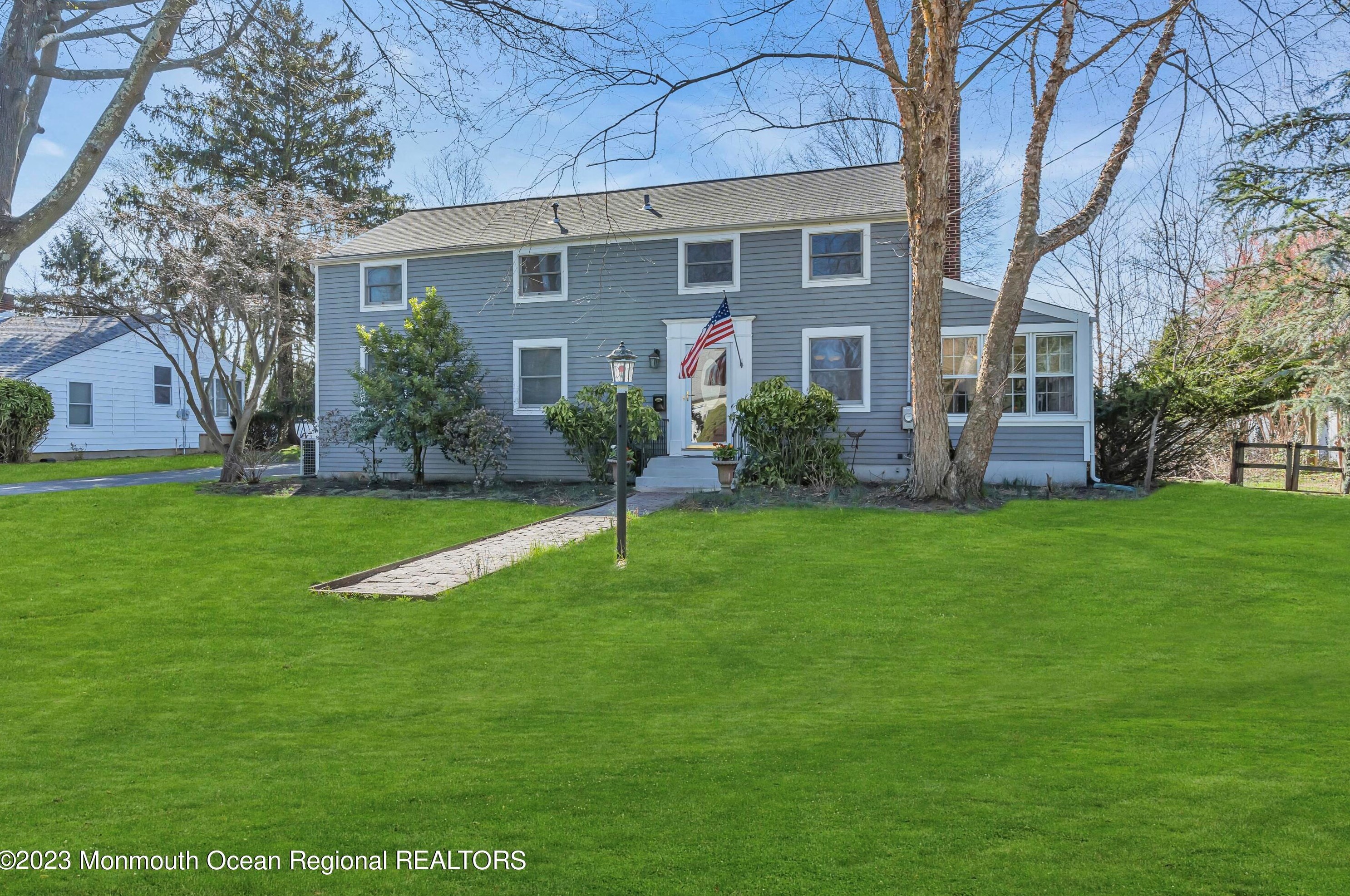 40 Mt Dr, West Long Branch, NJ 07764