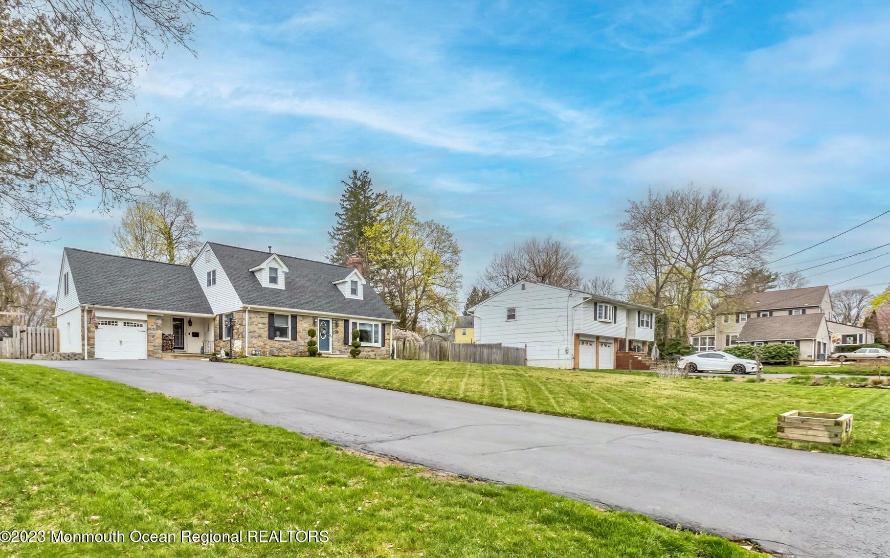 20 Schanck St, East Freehold, NJ 07728
