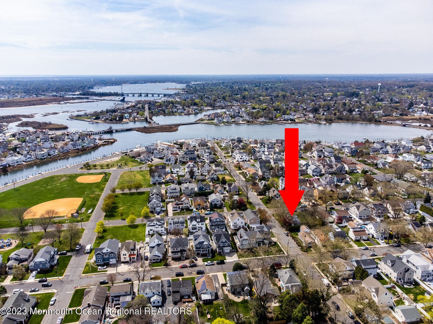 39 Jackson Ave, Wall Township, NJ 08736-3856