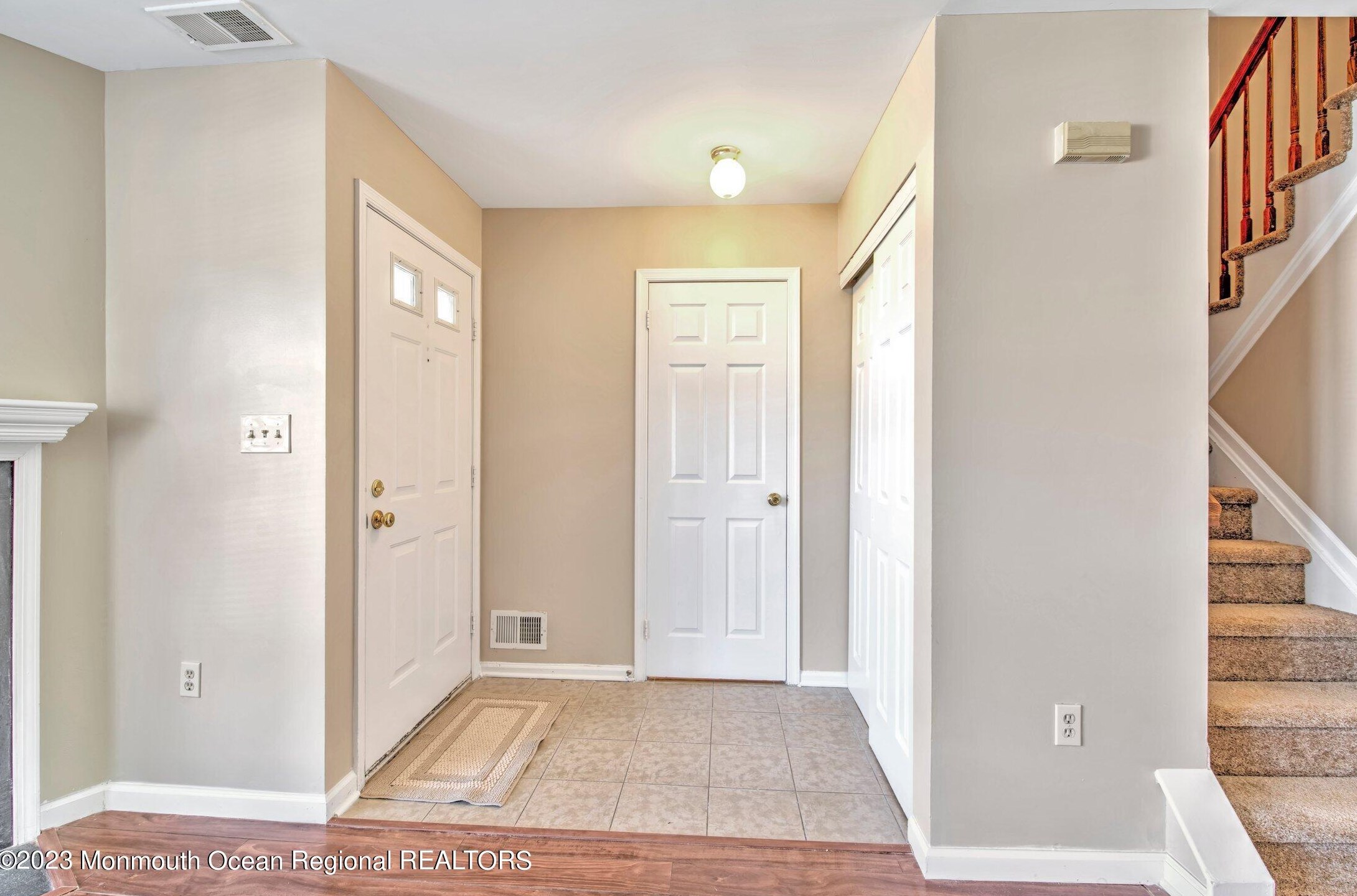 7 Stuart Dr Apt 4, East Freehold, NJ 07728