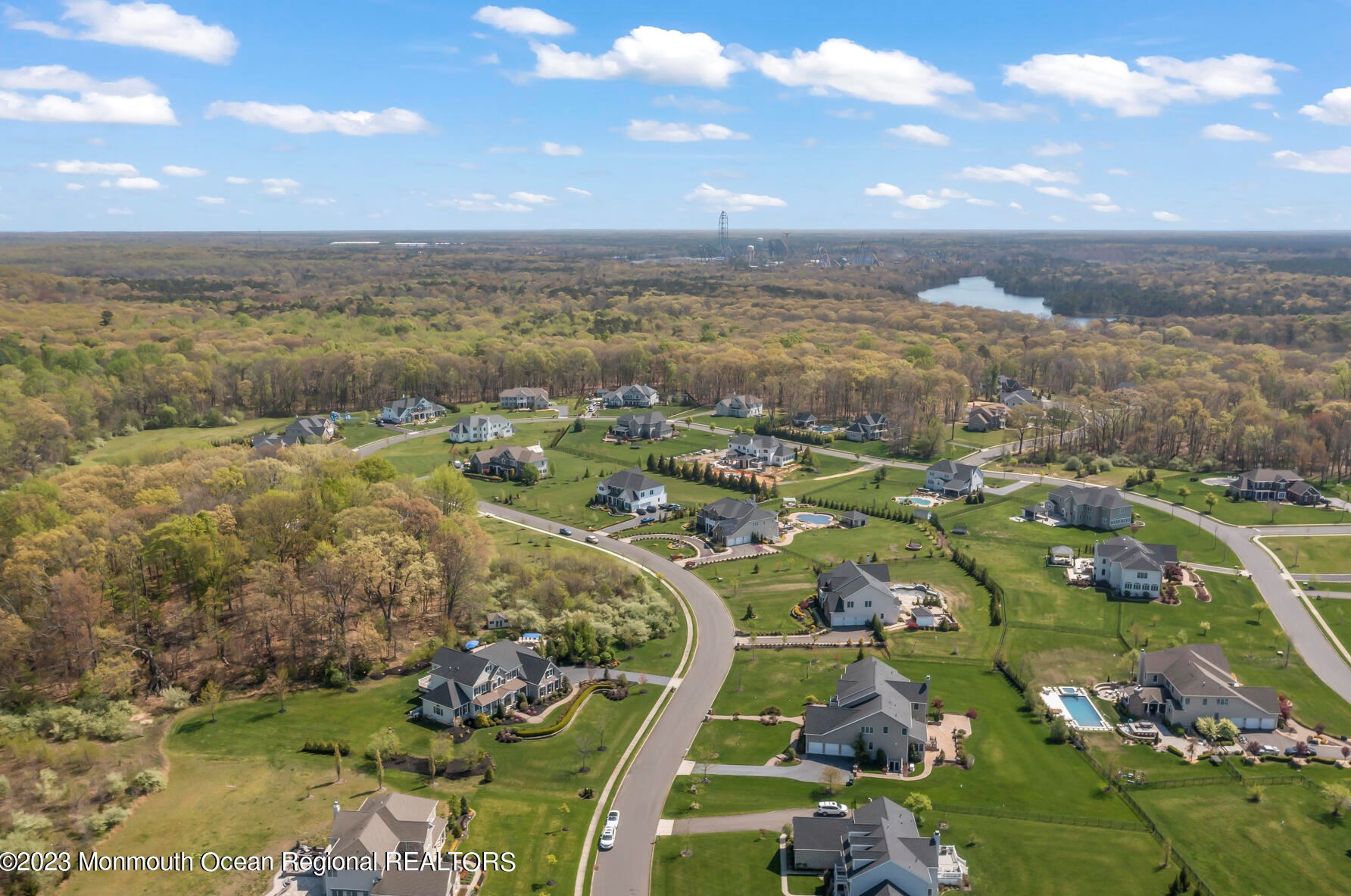 18 Weathervane Circle, Upper Freehold Township, NJ 08514