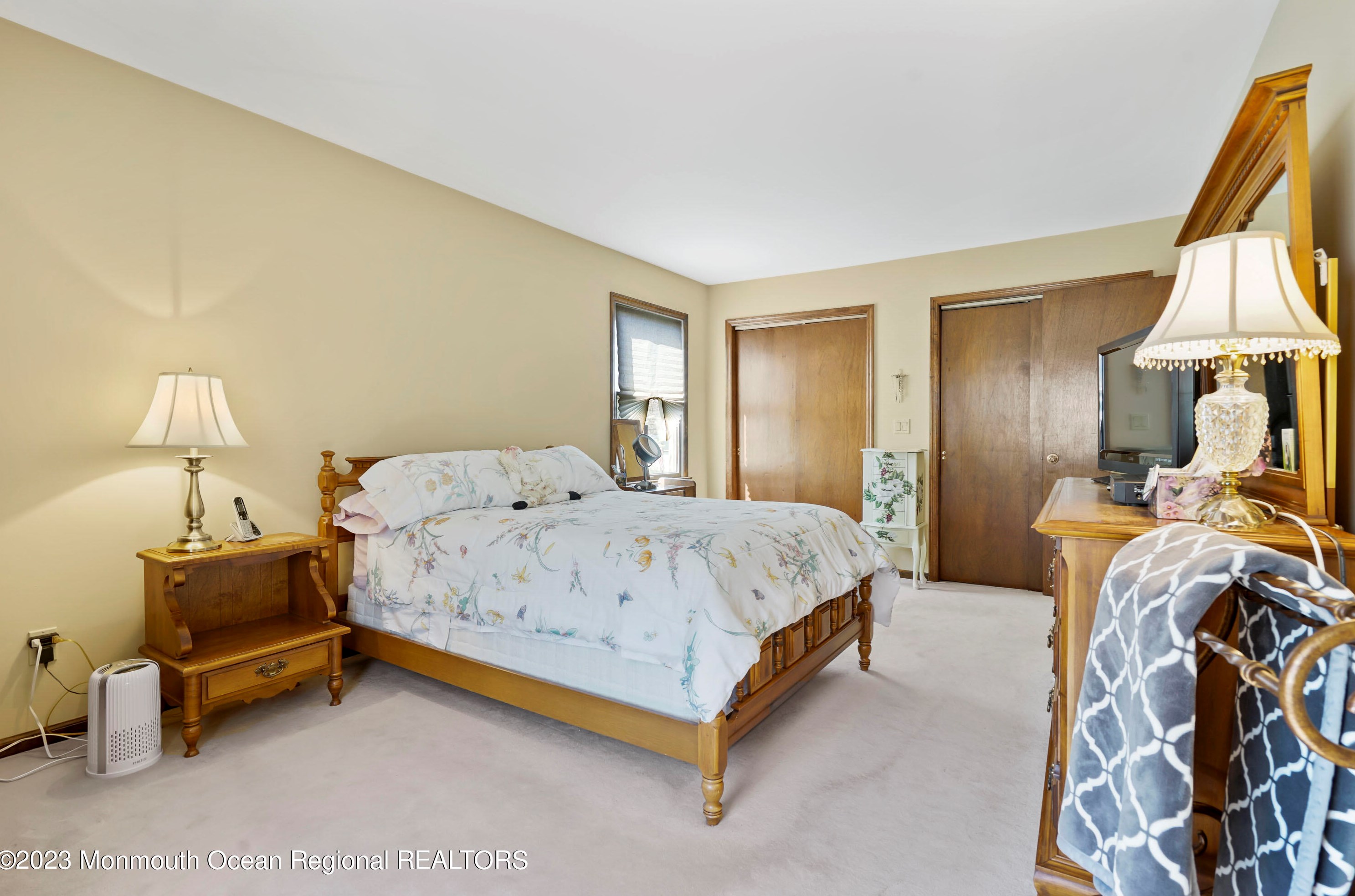 96 Aberdeen Rd, Matawan NJ  07747-2721 exterior