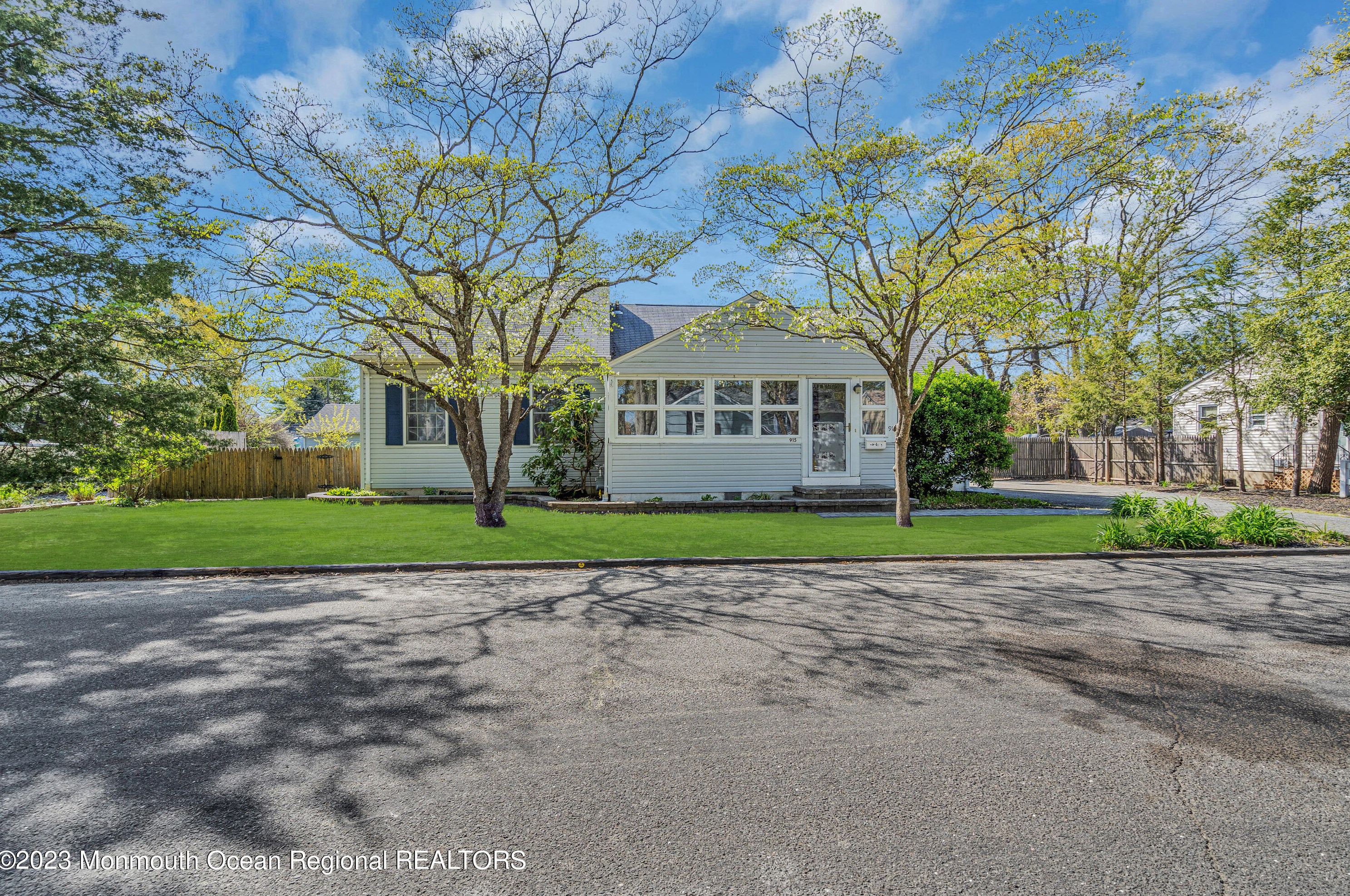 915 Sunset Ave, Point Pleasant Beach, NJ 08742