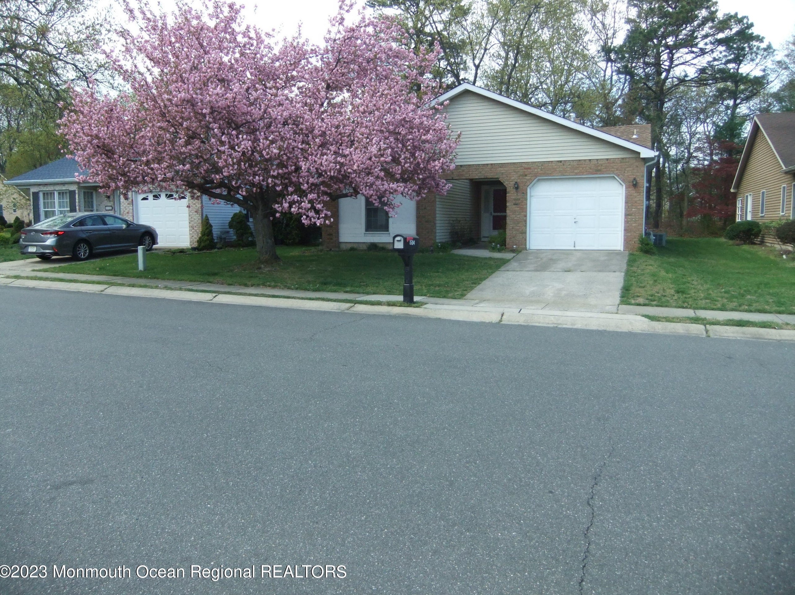 1504 Alpen Ln, Toms River, NJ 08755-0834