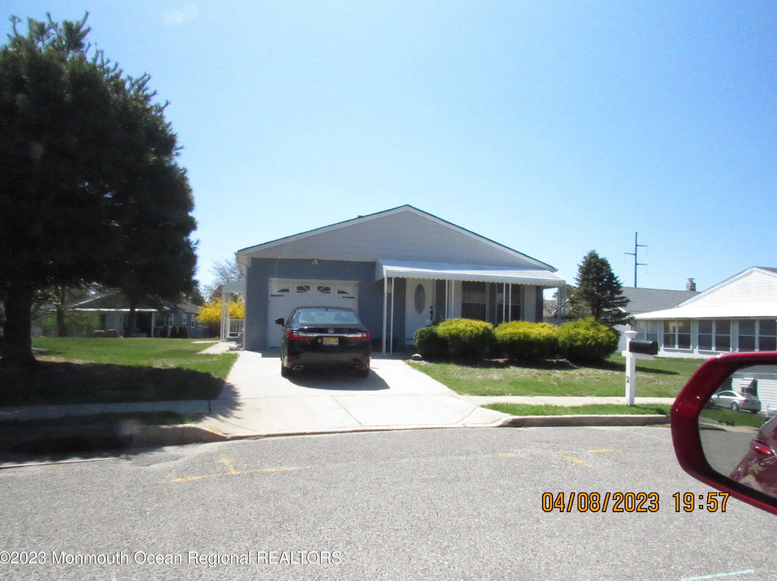 2 Encinitas Dr, Toms River NJ  08757-5716 exterior