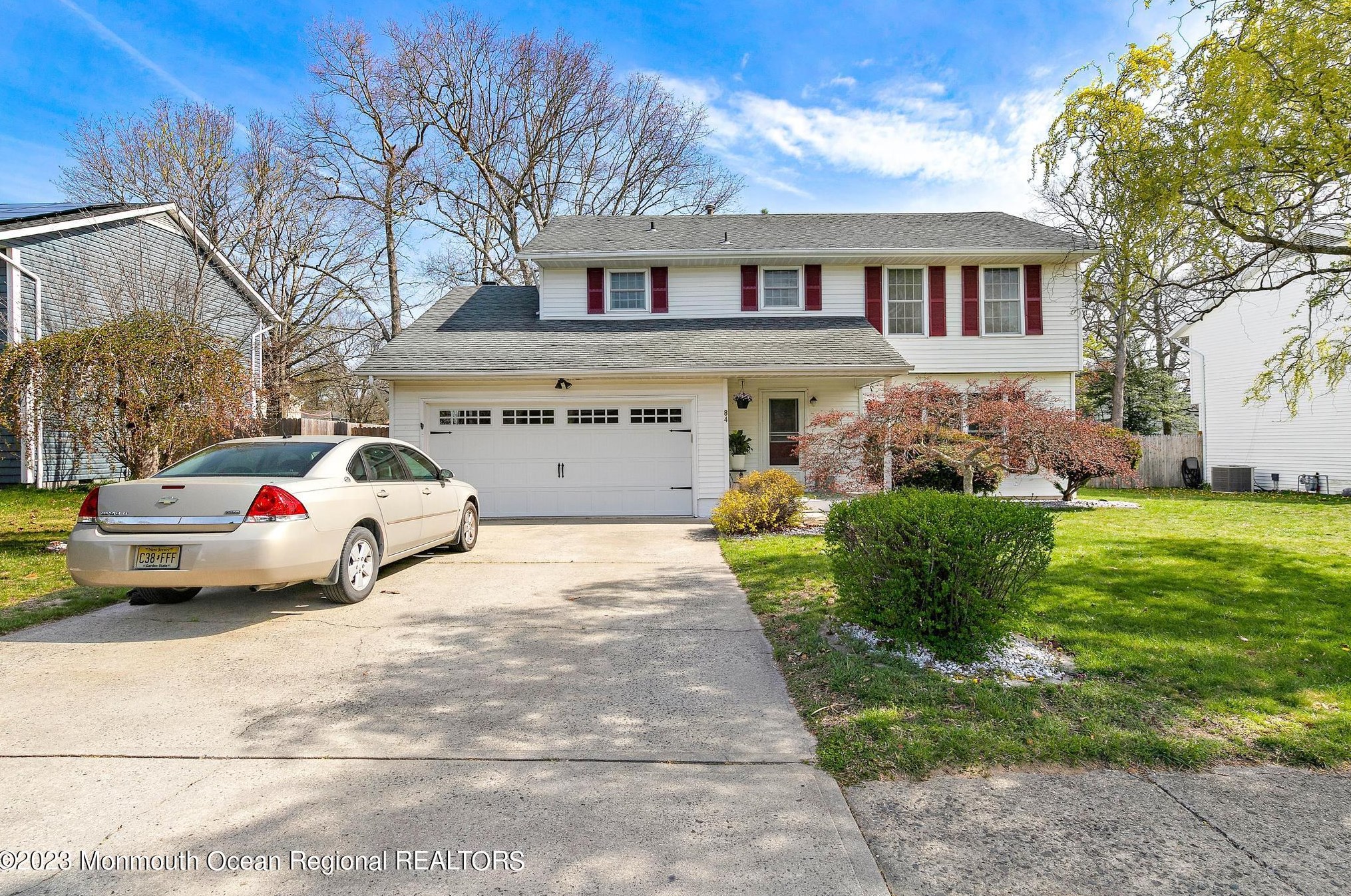84 Hollybrook Dr, Tuckerton, NJ 08087