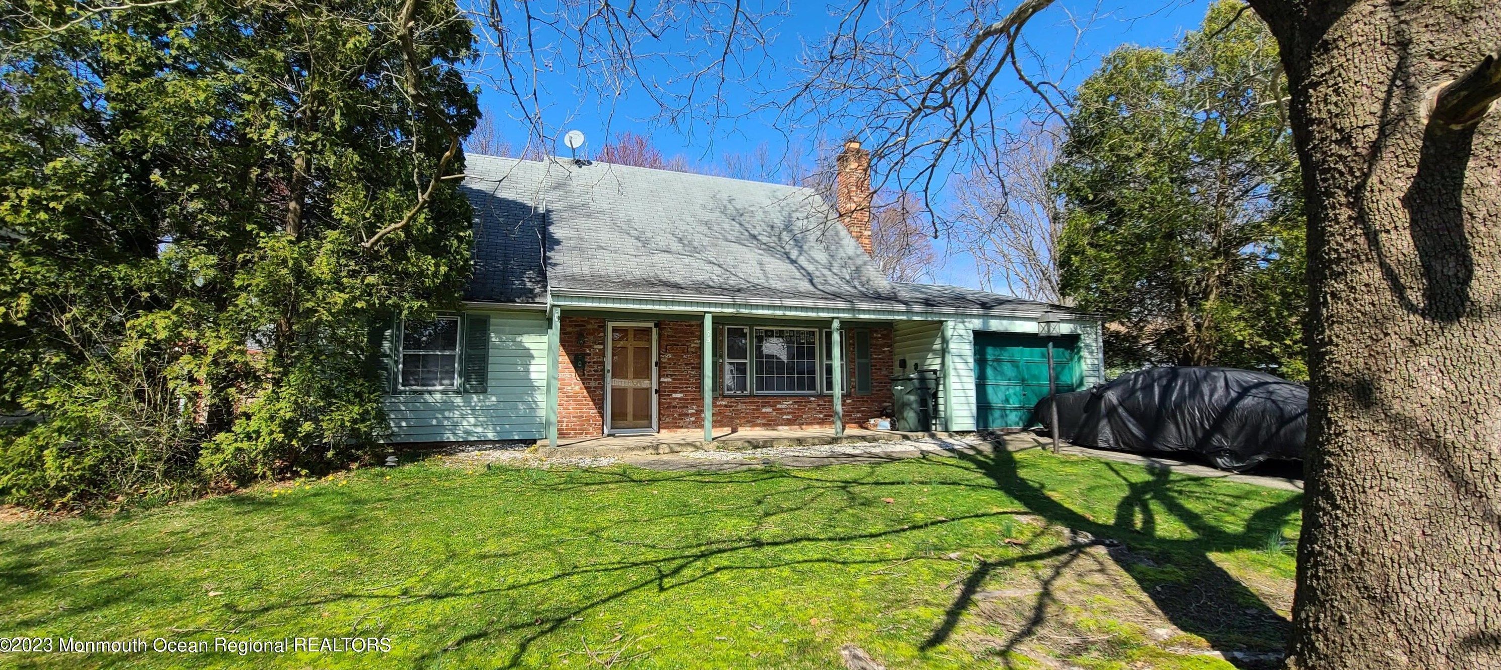 73 Genesee Ln, Willingboro, NJ 08046