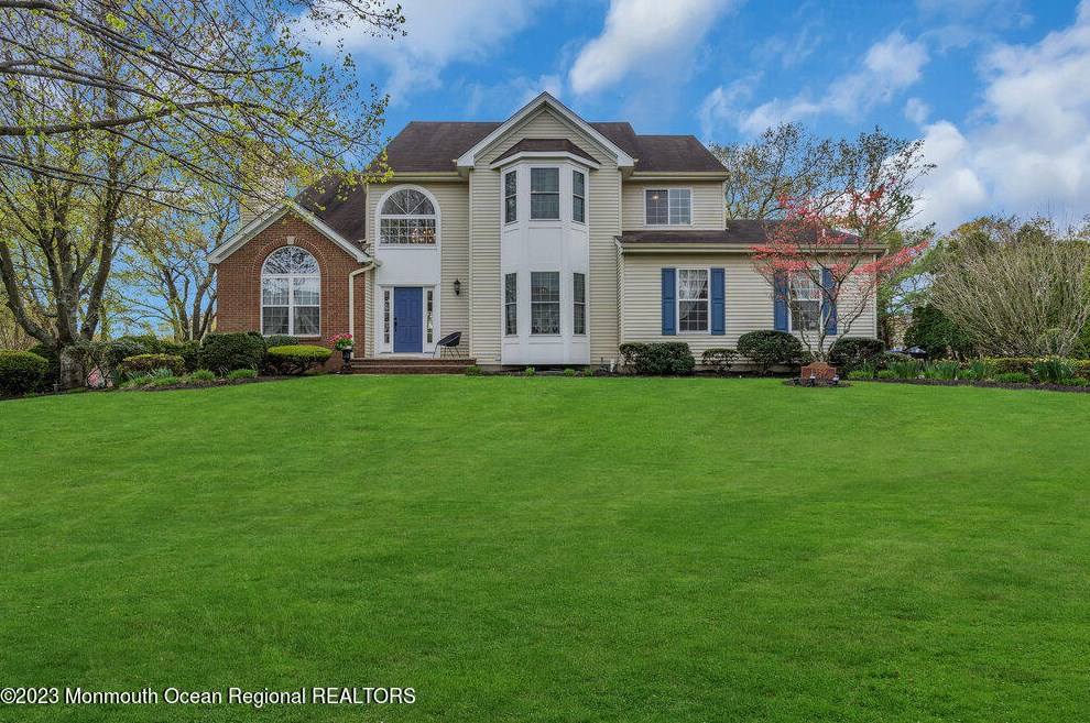 1359 Winter View Rd, Wall Township, NJ 08736