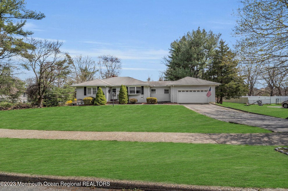 85 Valley Rd, Jackson Twp, NJ 08527