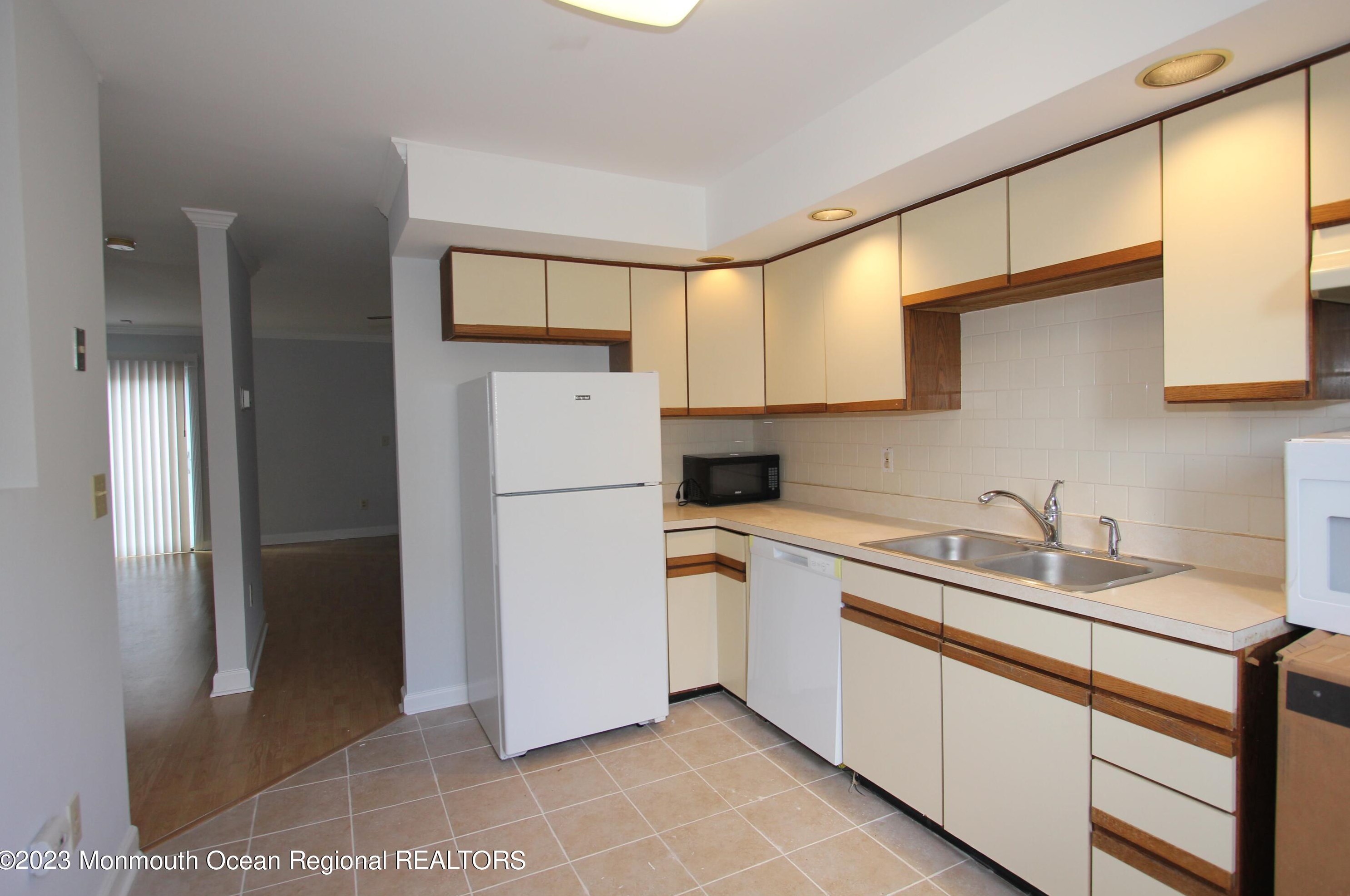 1106 Alpine Trl, Wall Township, NJ 07753-4459