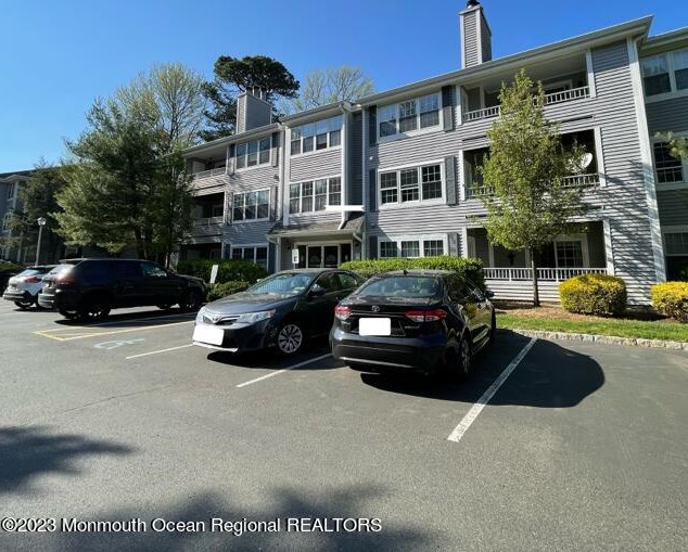 802 Meadow Ct, Helmetta, NJ 08828