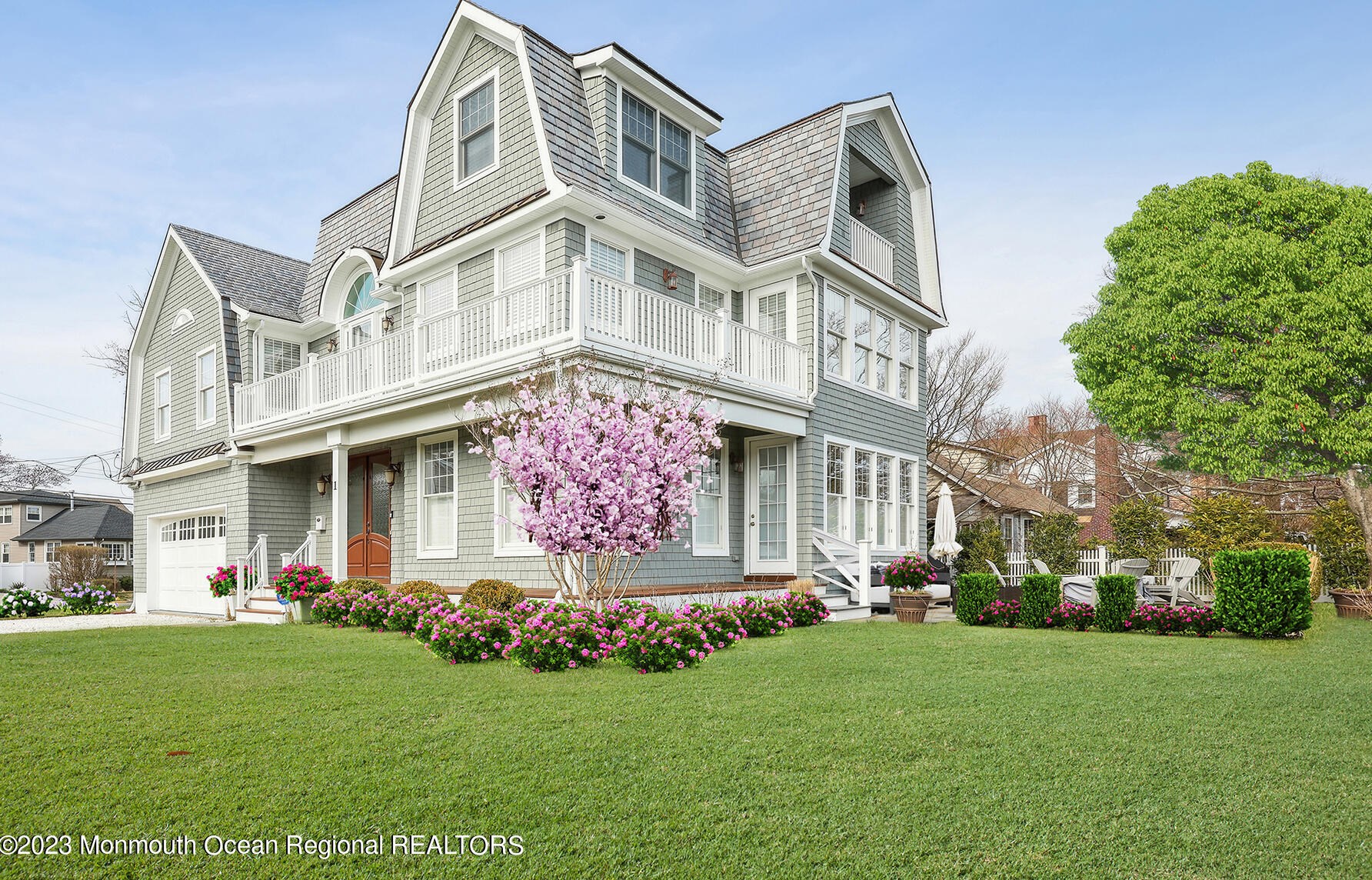 1 Crescent Dr, Brielle, NJ 08730