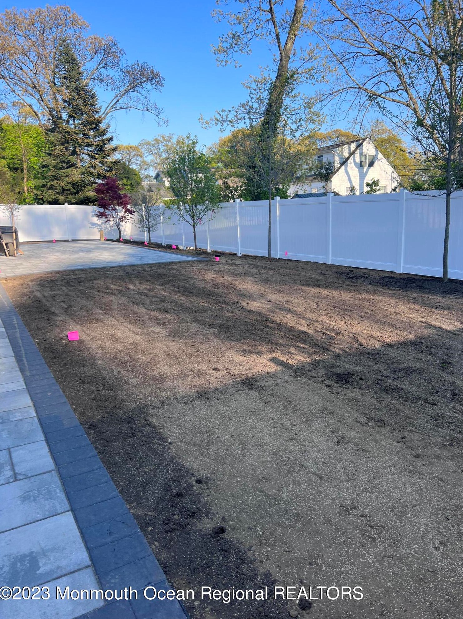 224 Pinewood Ave, Oakhurst NJ  07755-1717 exterior