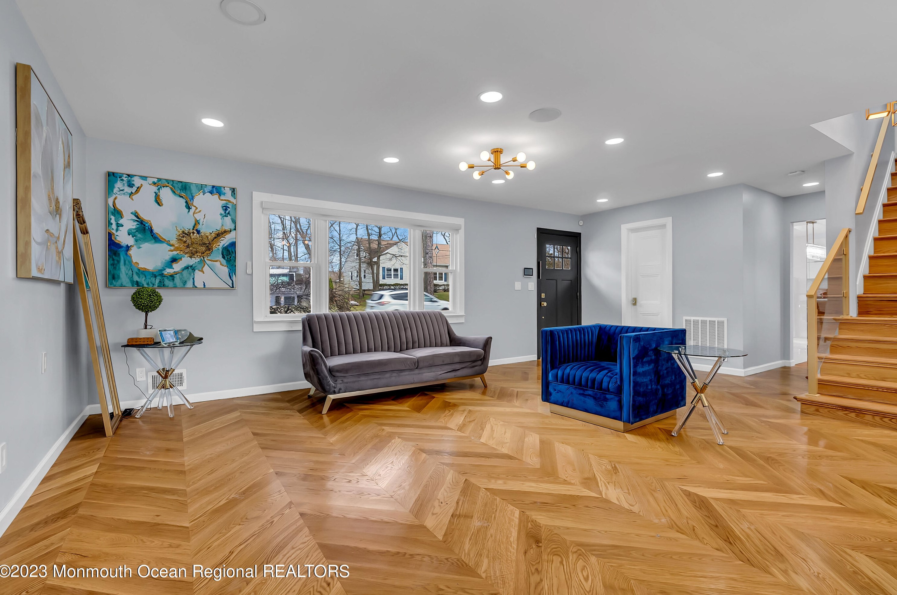 522 Lincoln Ave, Oakhurst NJ  07755-1361 exterior