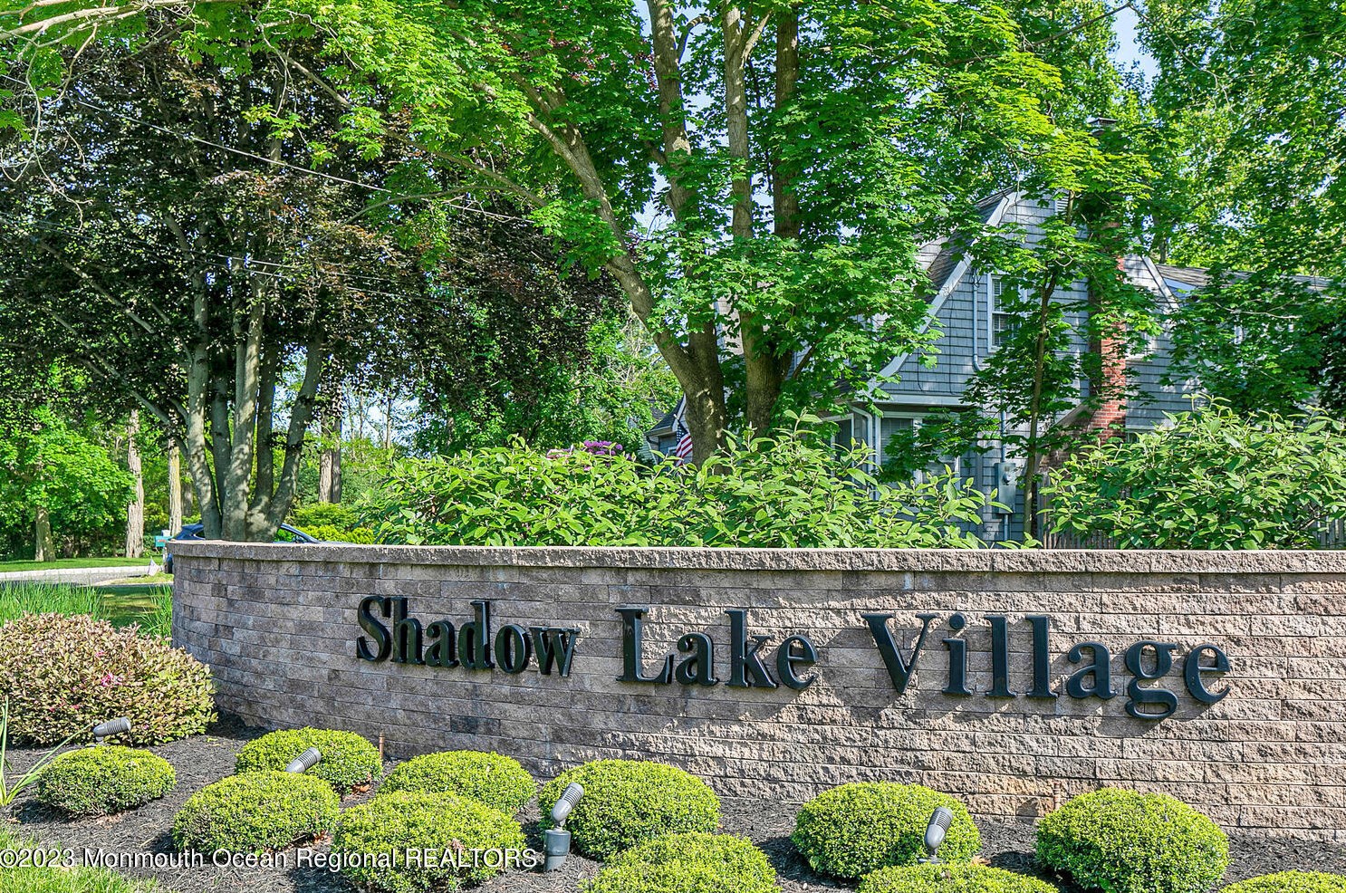 142 Lexington Ct, Tinton Falls, NJ 07701
