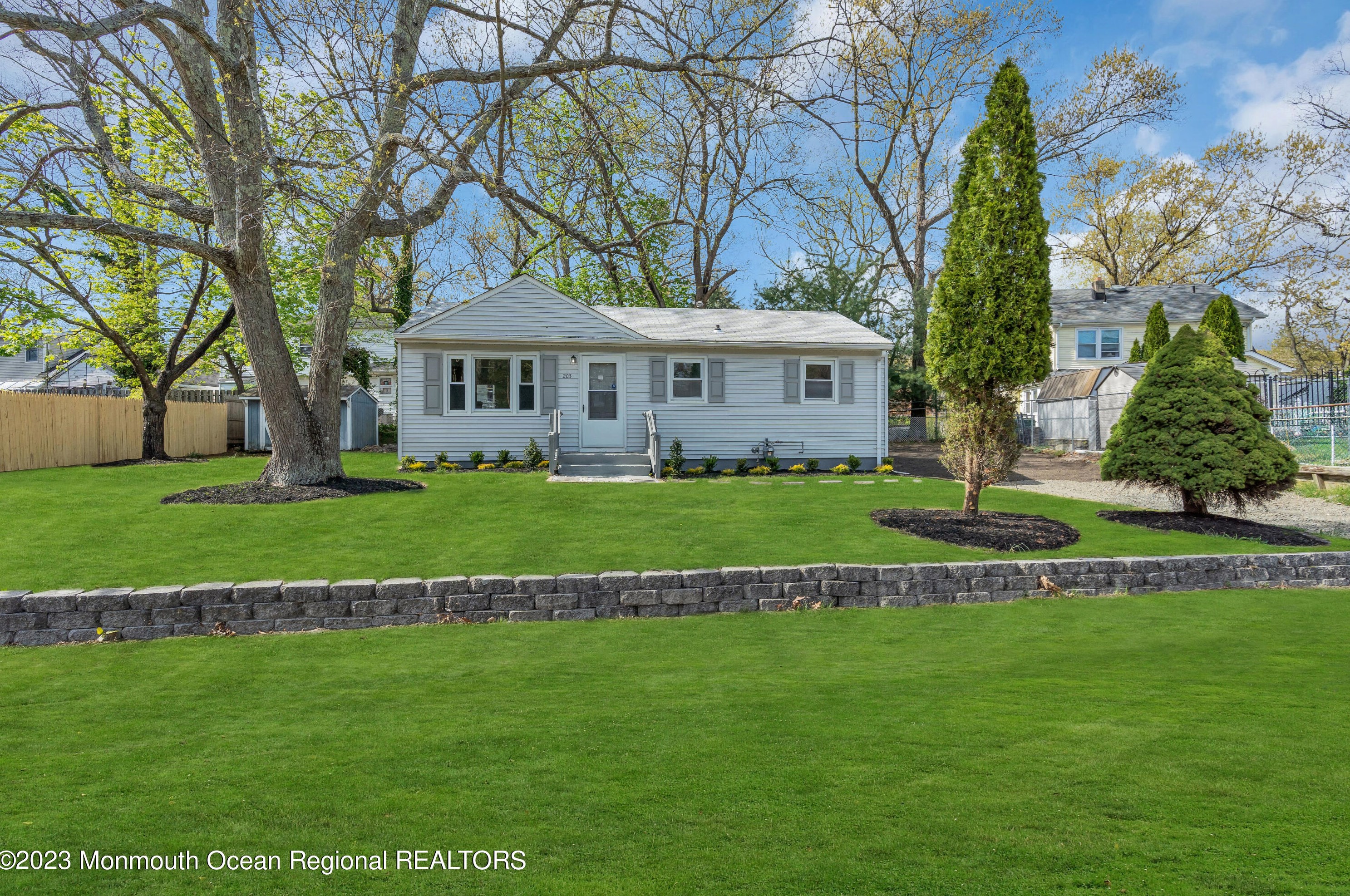 203 Sunset Ln, Wall Township, NJ 07731