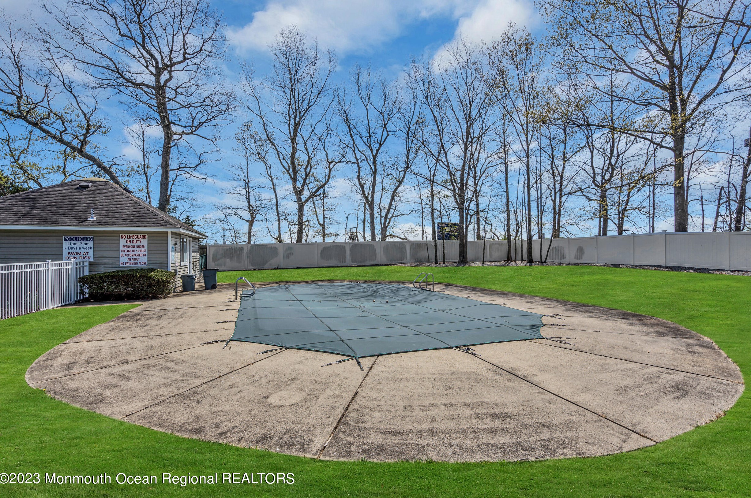322 Burntwood Trl, Toms River NJ  08753-2736 exterior