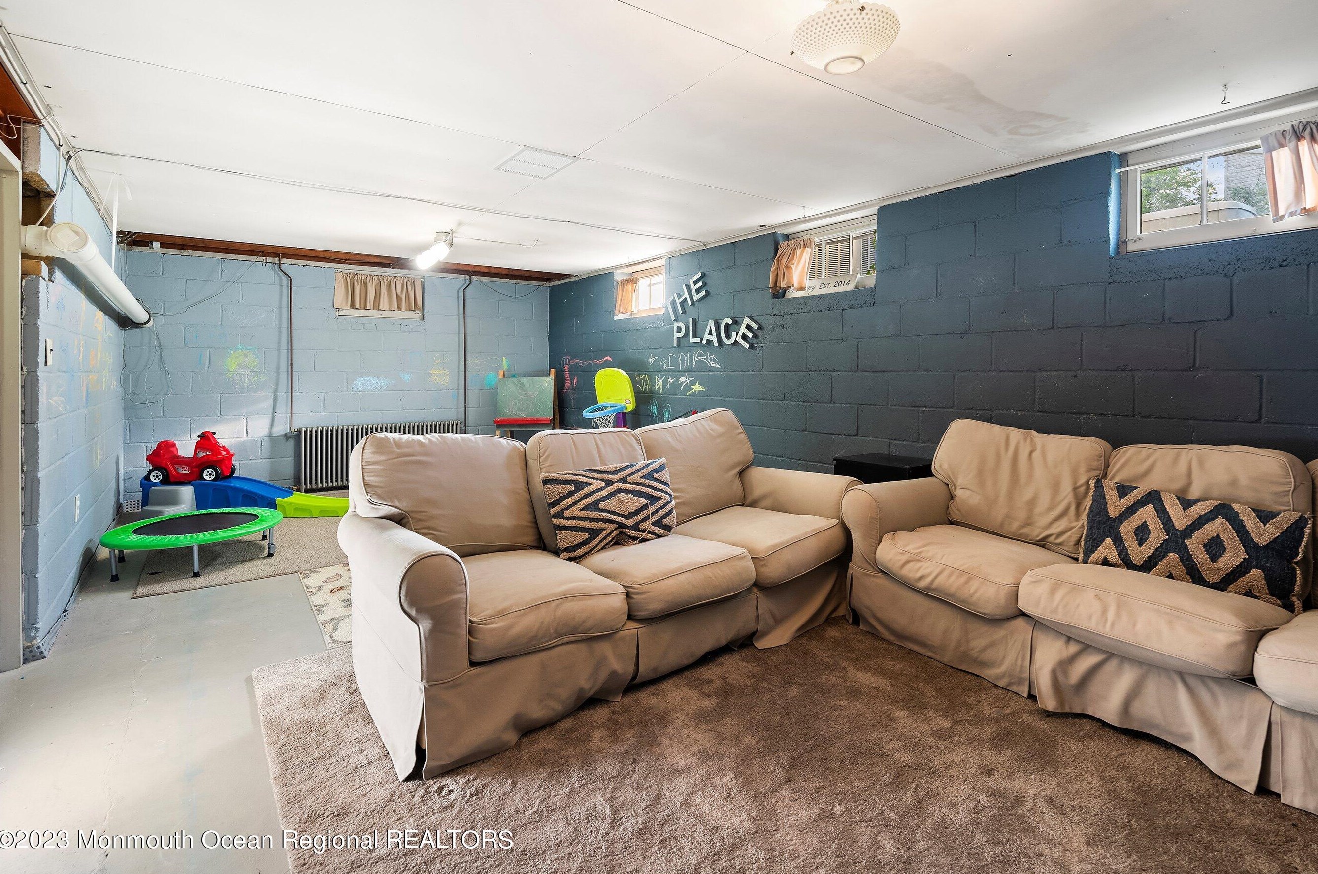 8 Spruce St, Toms River NJ  08753-7624 exterior