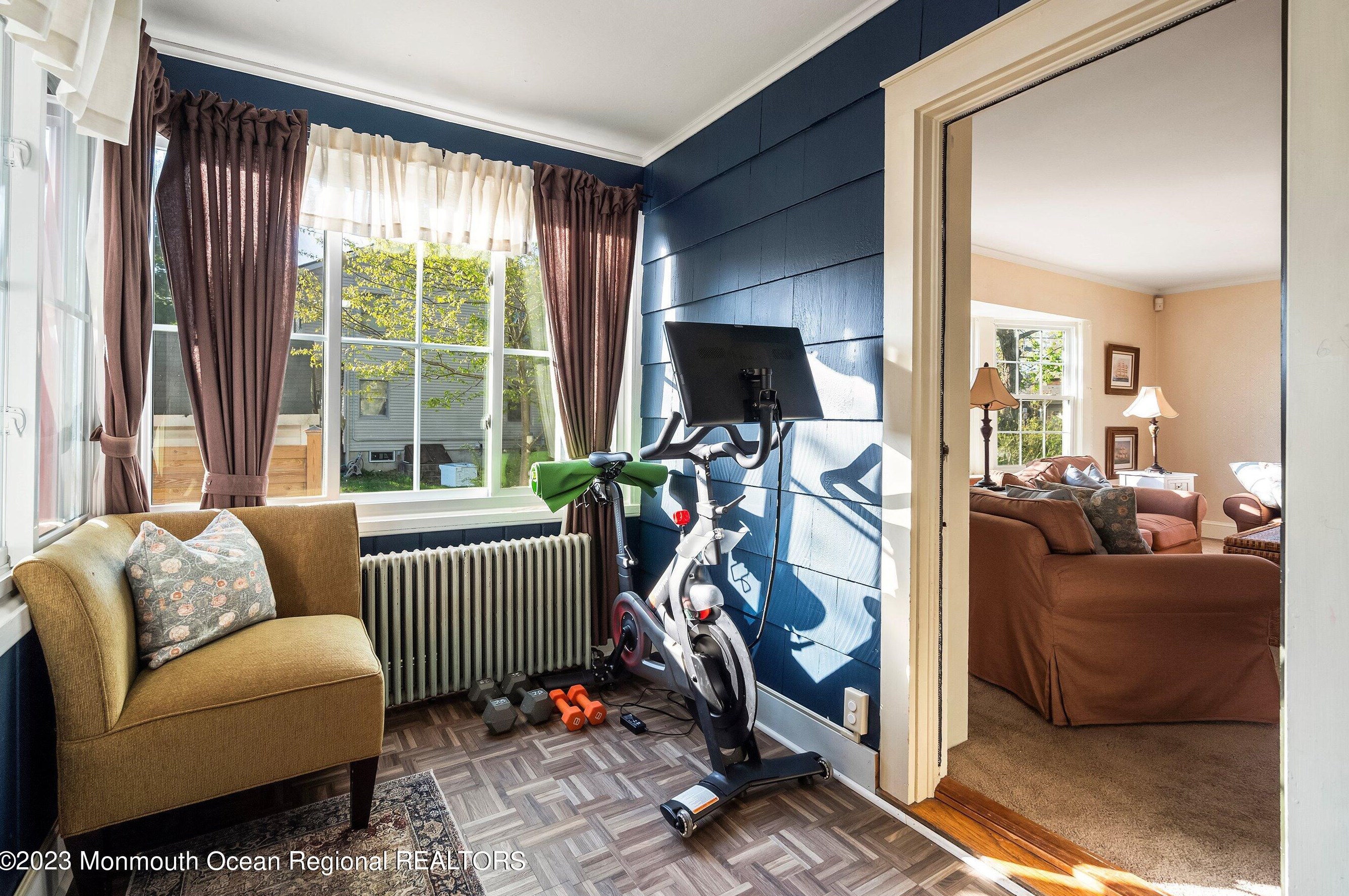 8 Spruce St, Toms River NJ  08753-7624 exterior