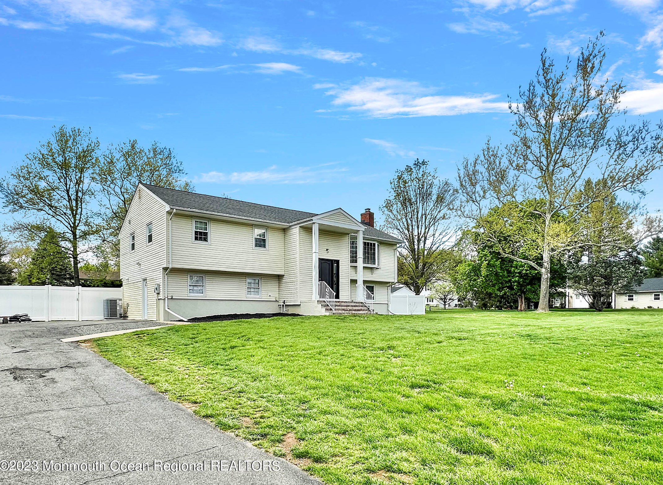 51 Partridge Ave, East Freehold, NJ 07728