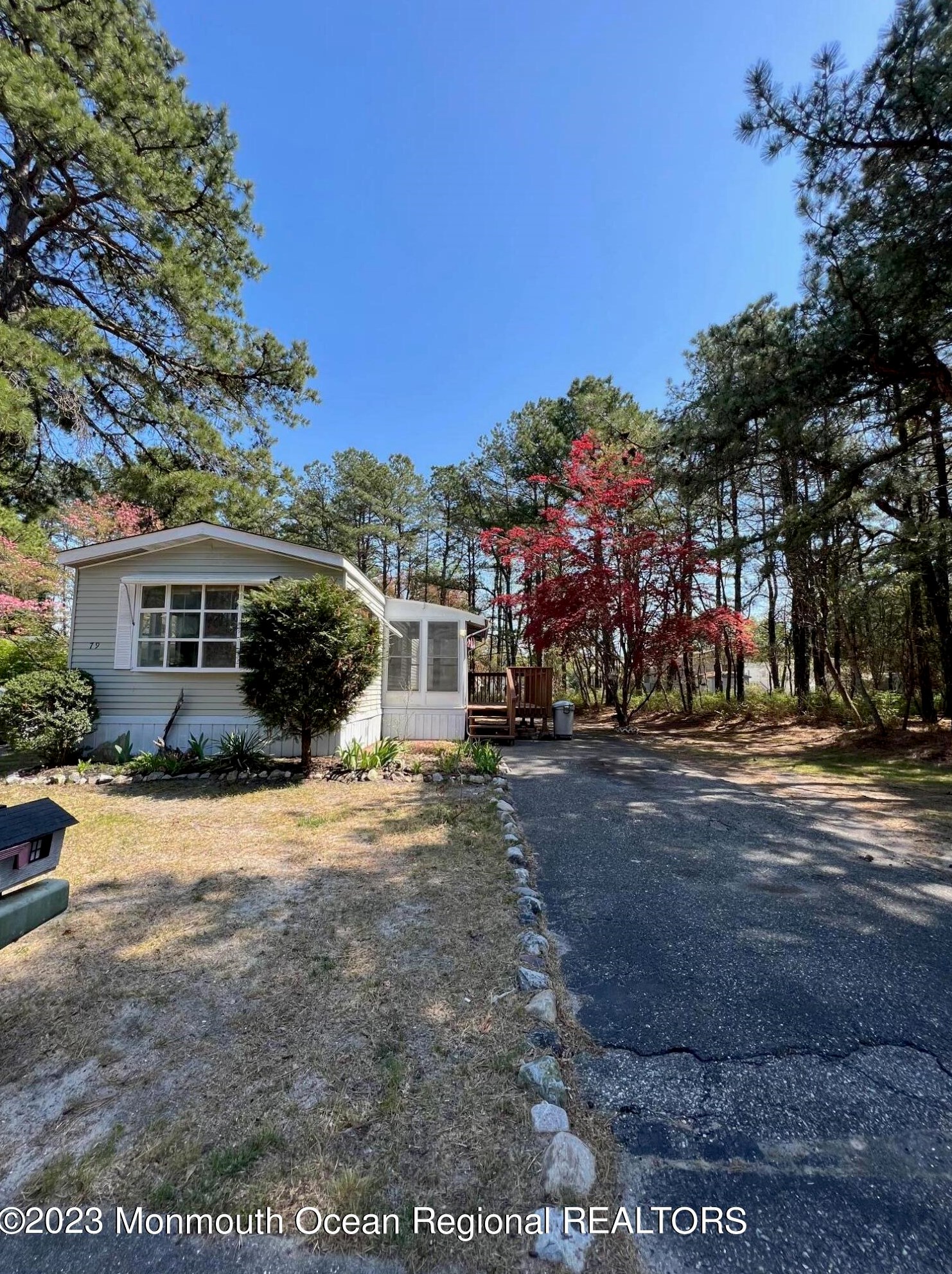 79 Martin Dr, Lakehurst, NJ 08759